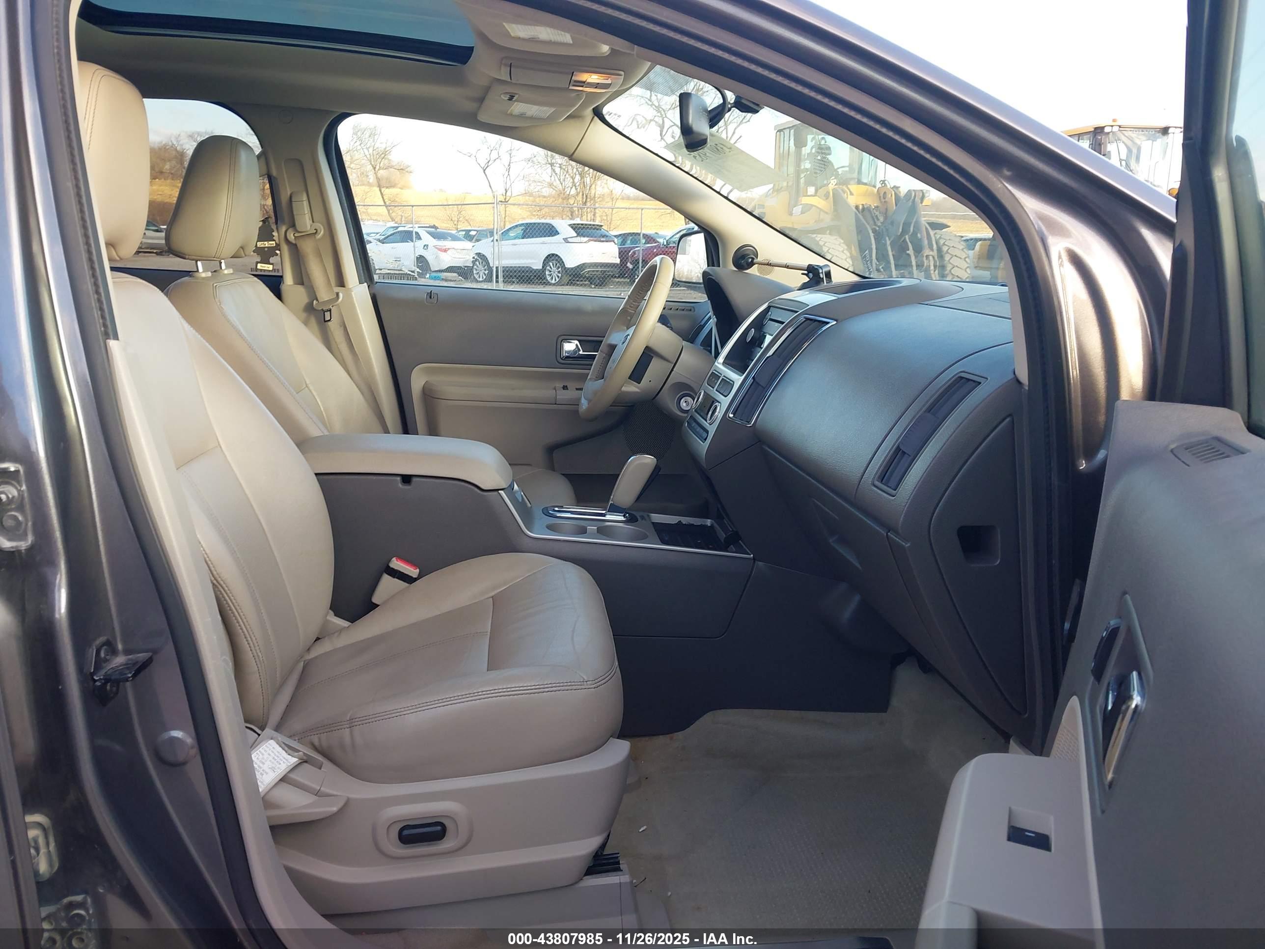 FORD EDGE image 5