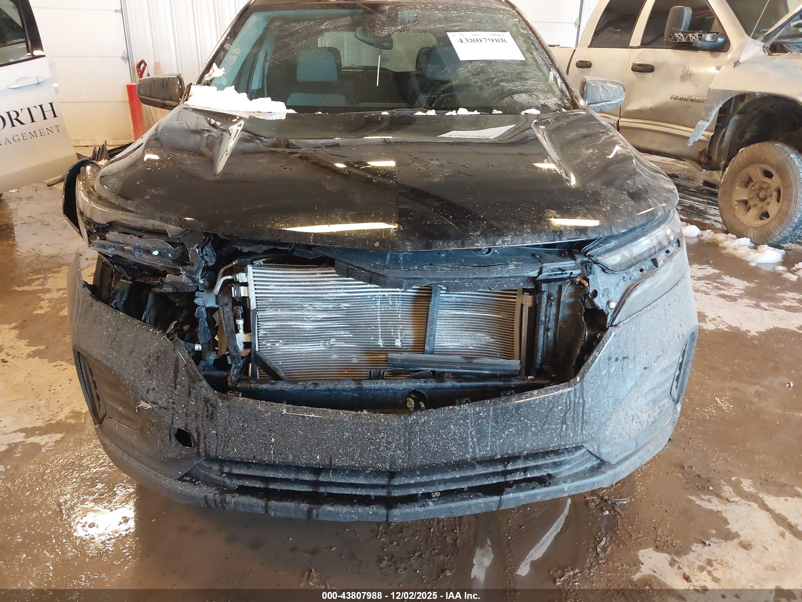 CHEVROLET EQUINOX image 6