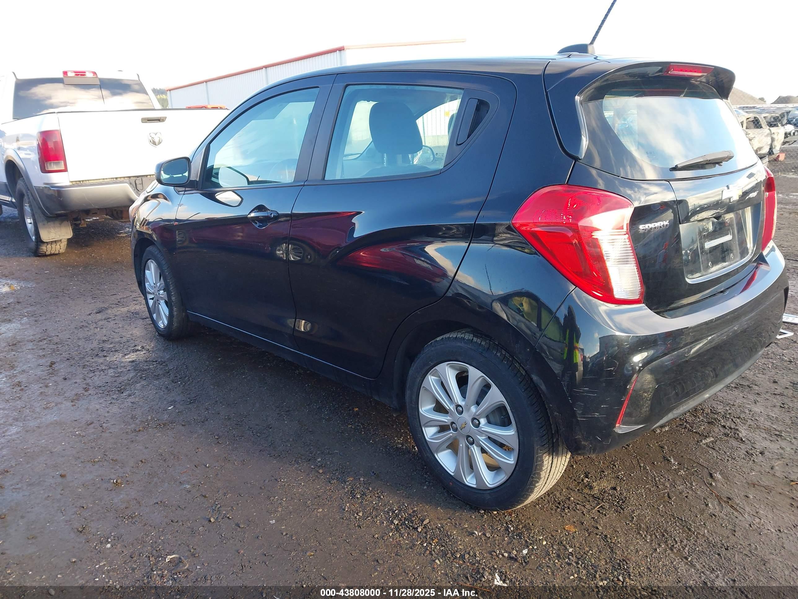 CHEVROLET SPARK image 3