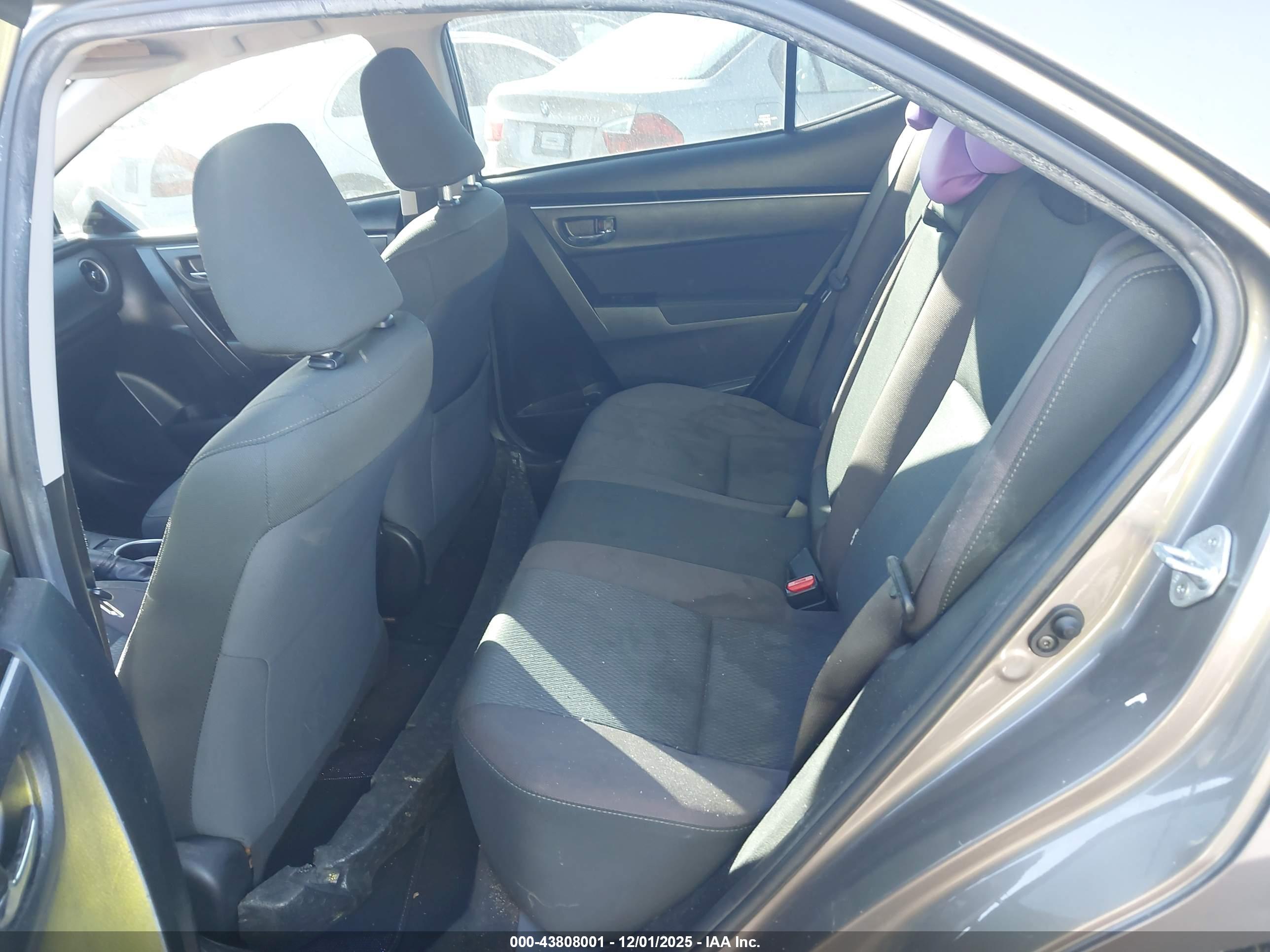 TOYOTA COROLLA image 8