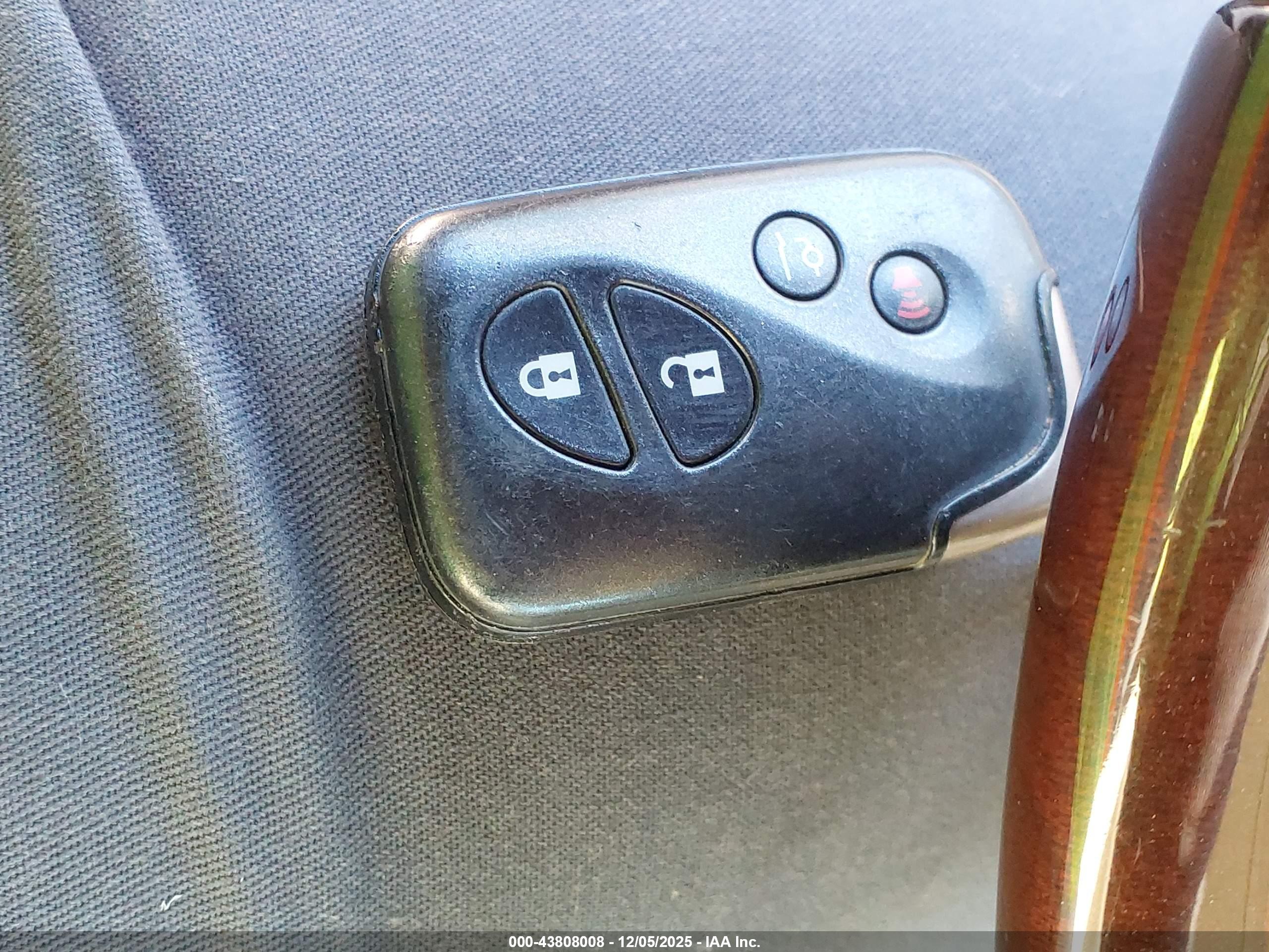 LEXUS GX image 11