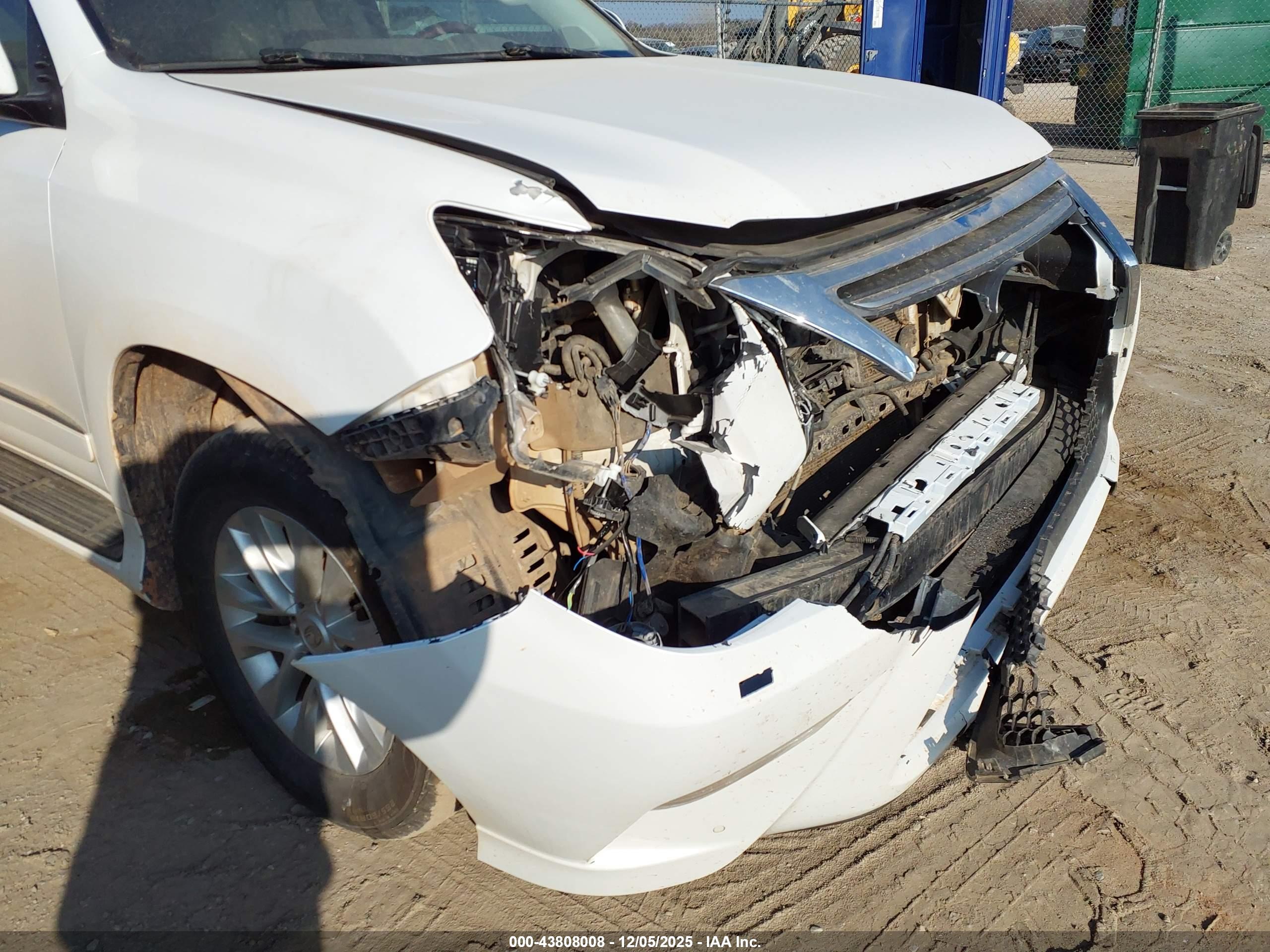 LEXUS GX image 6