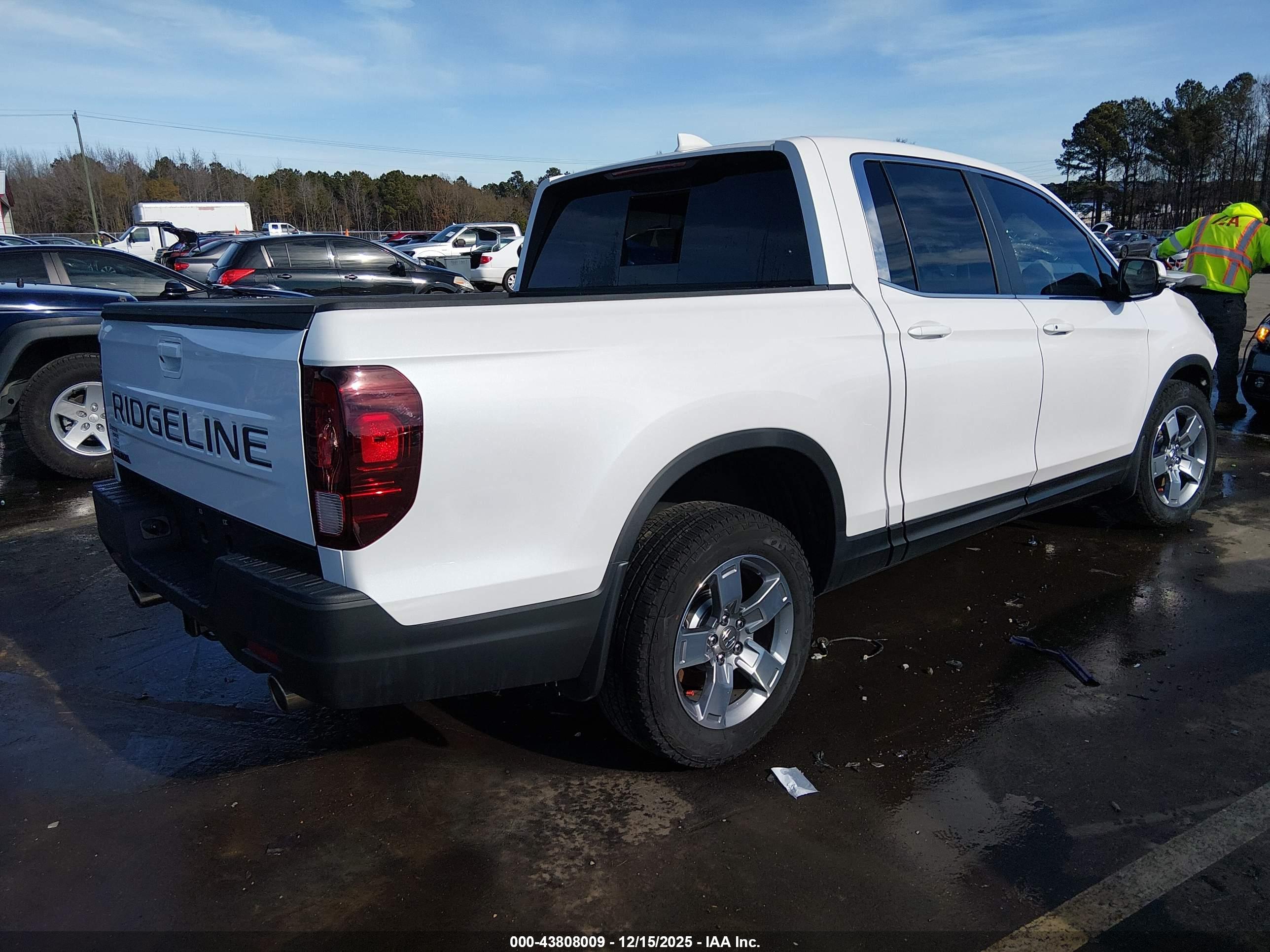 HONDA RIDGELINE image 4