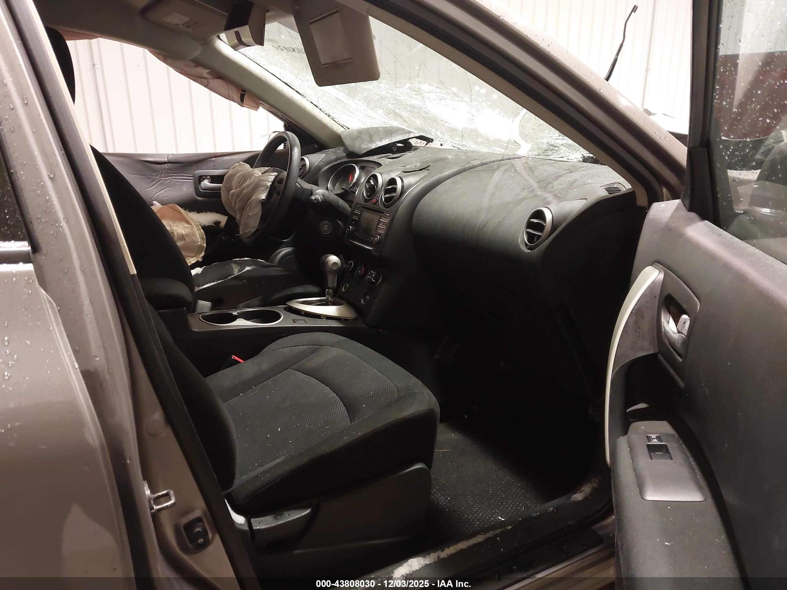 NISSAN ROGUE image 5