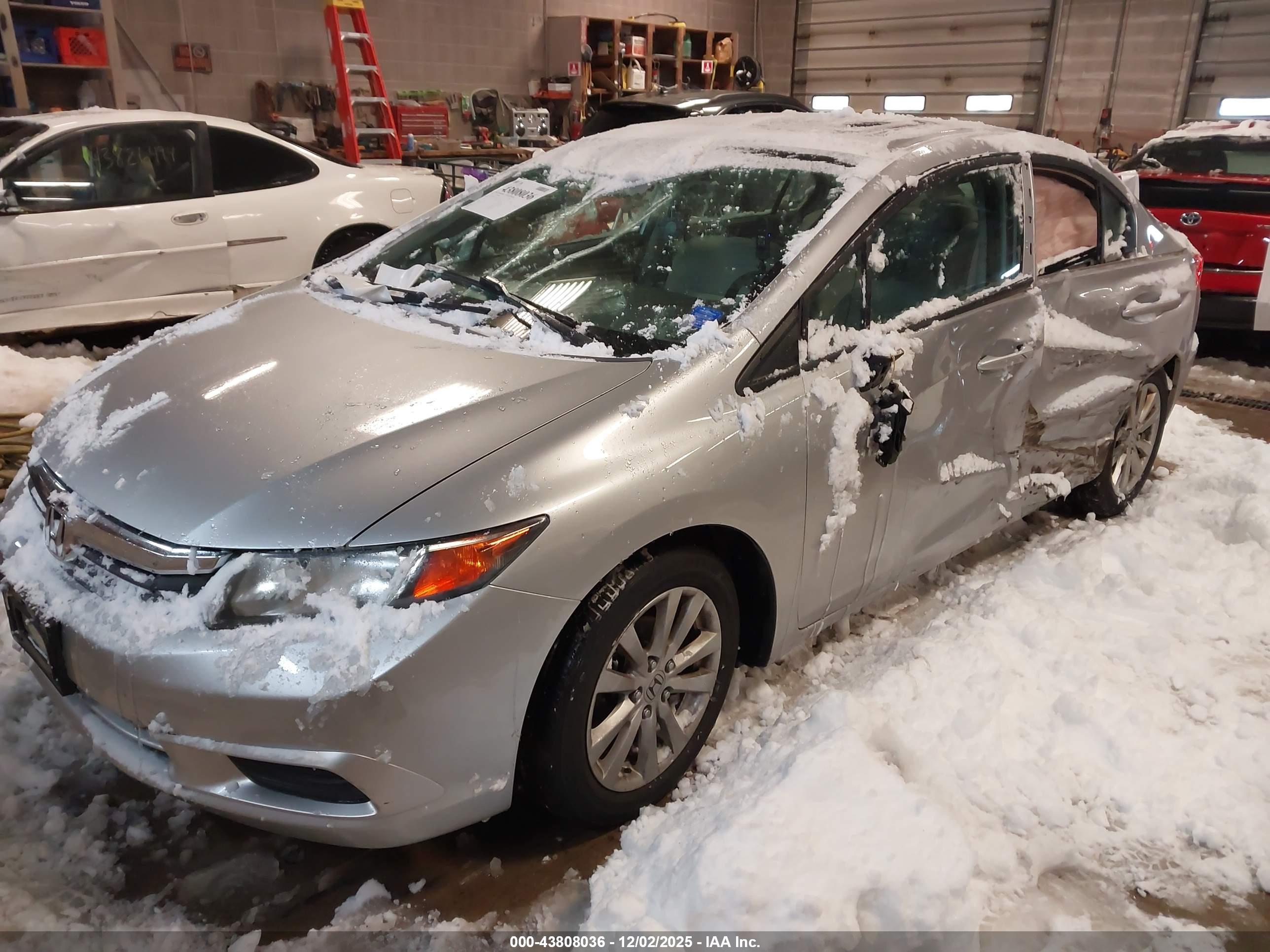 HONDA CIVIC image 2