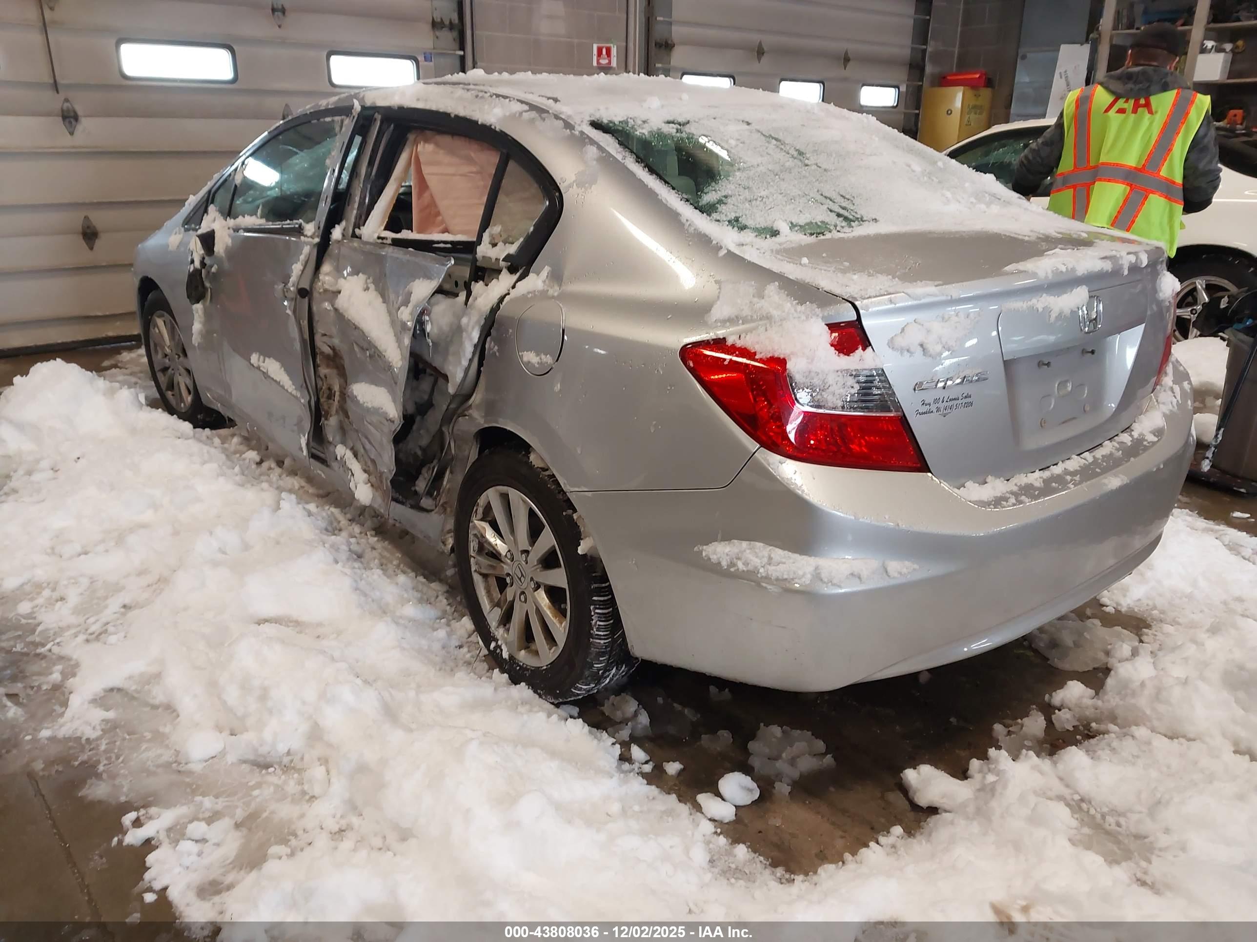 HONDA CIVIC image 3