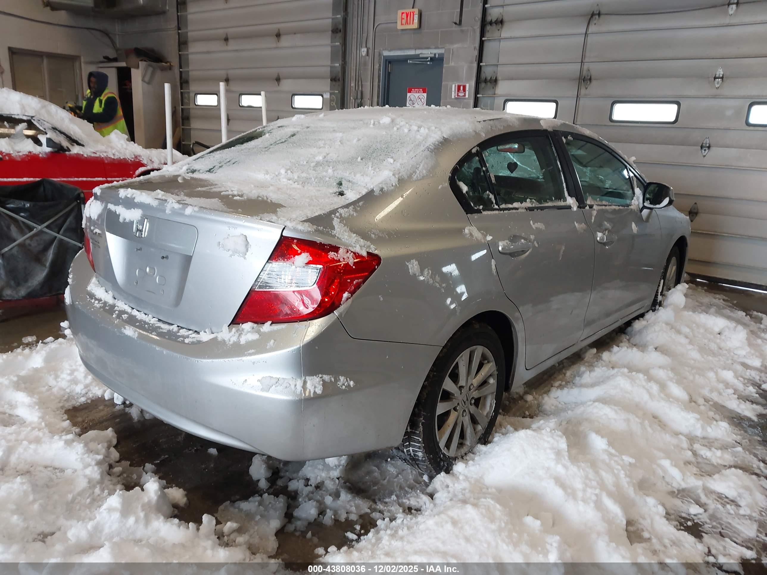 HONDA CIVIC image 4