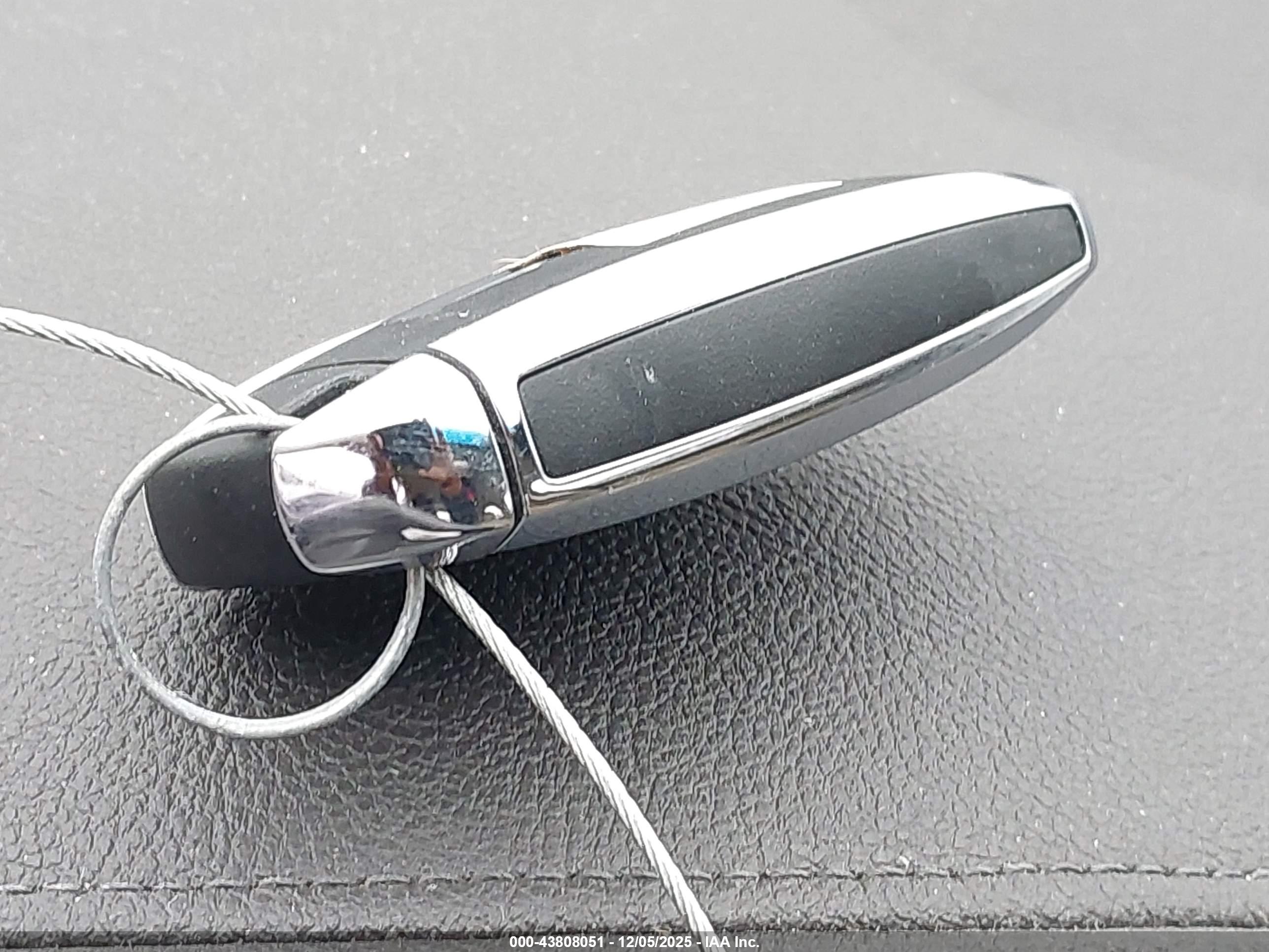 LINCOLN MKZ image 11