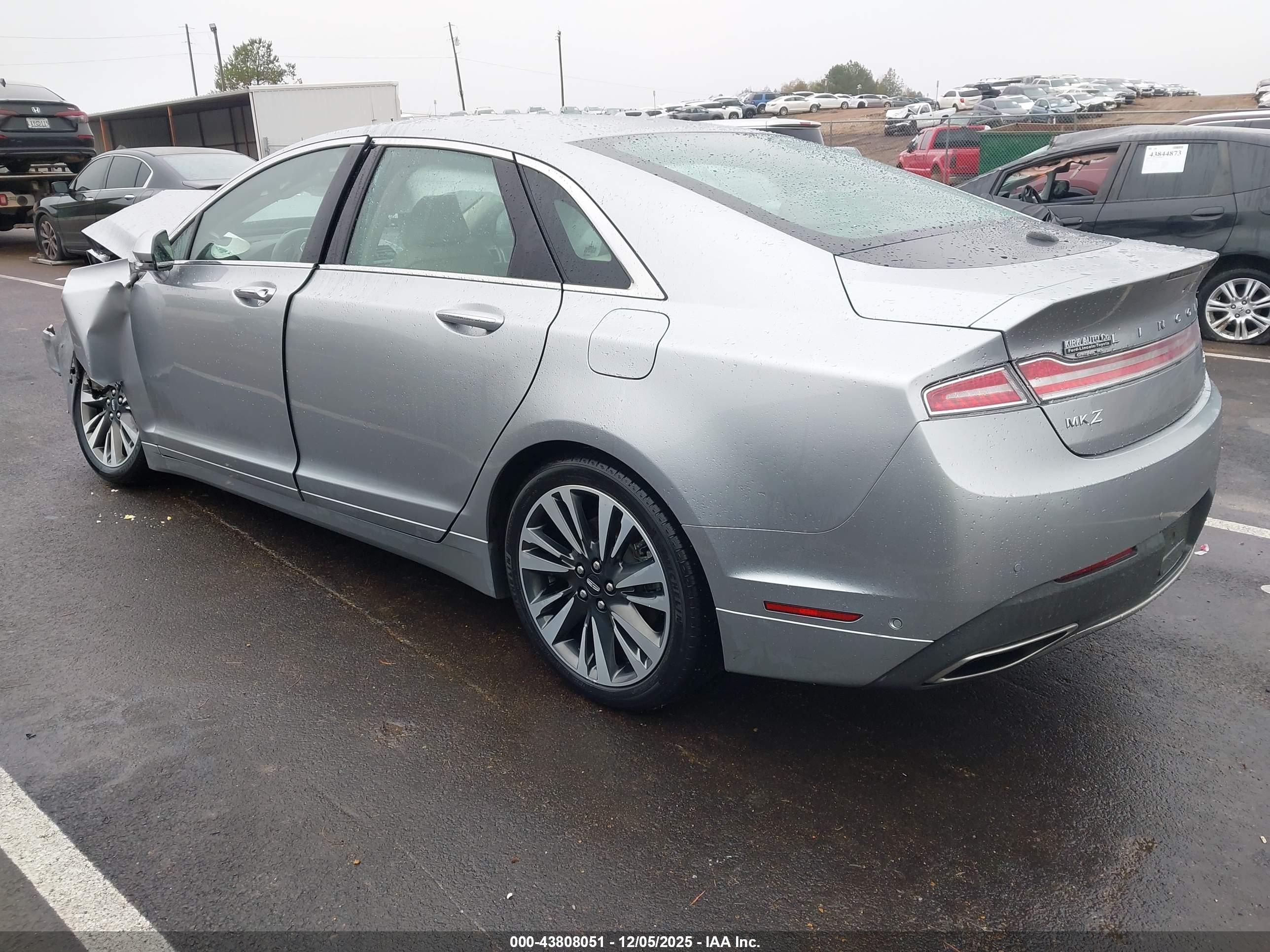 LINCOLN MKZ image 3