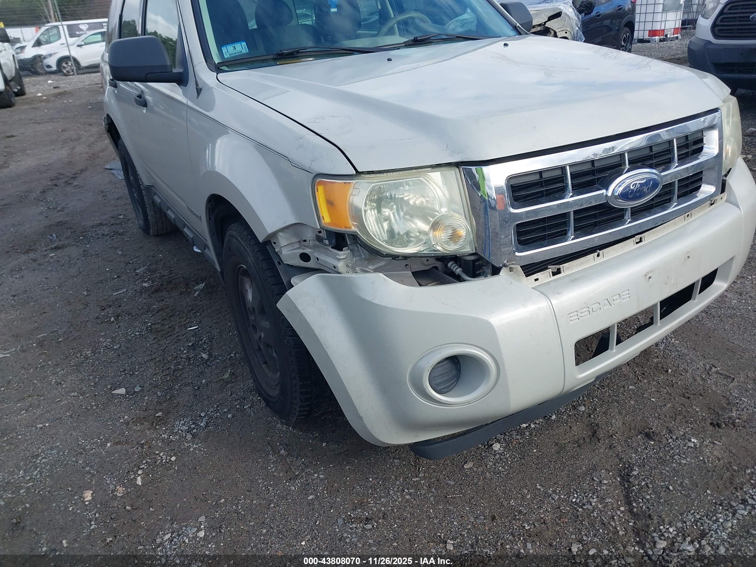 FORD ESCAPE image 6