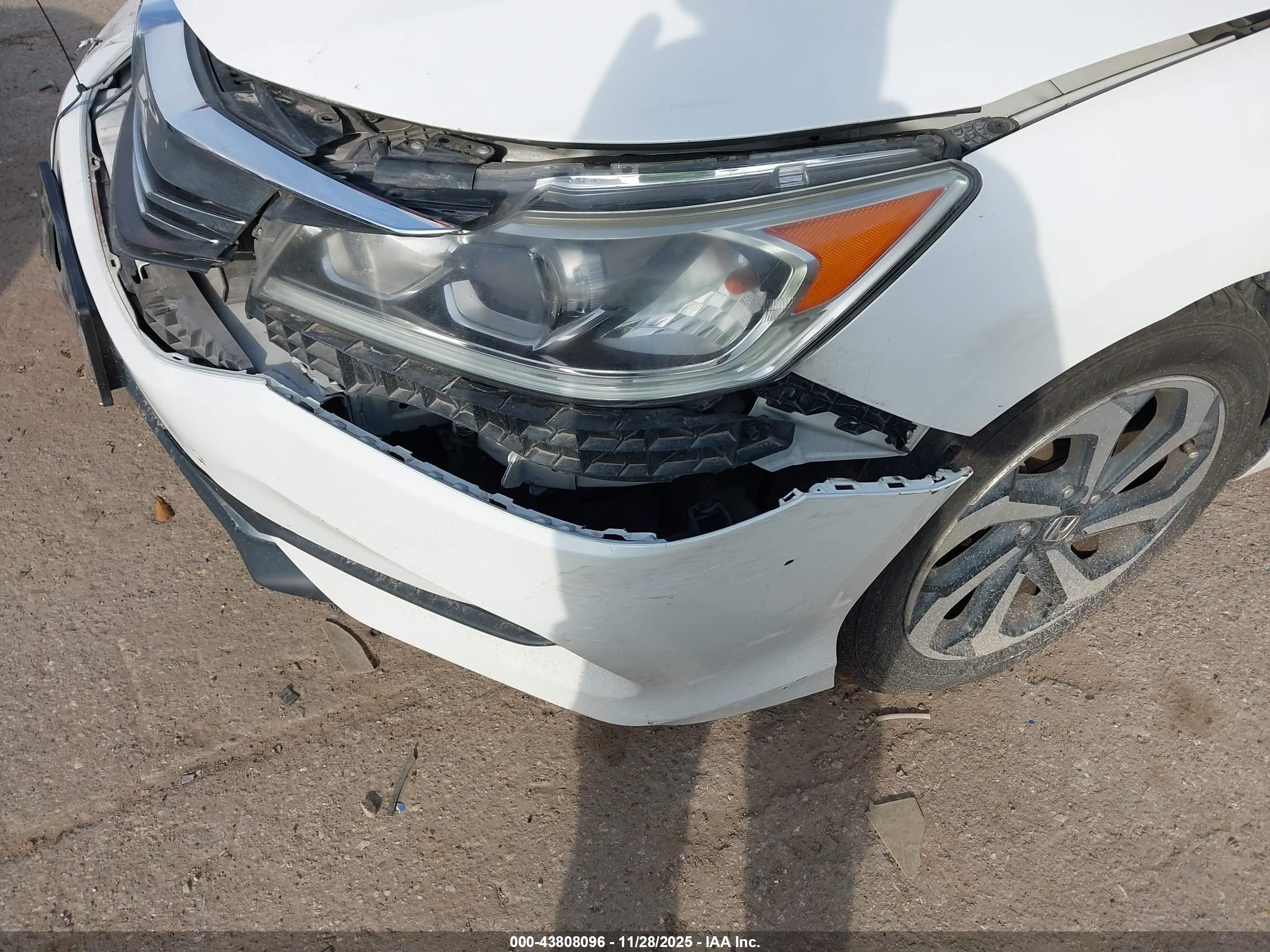 HONDA ACCORD image 6