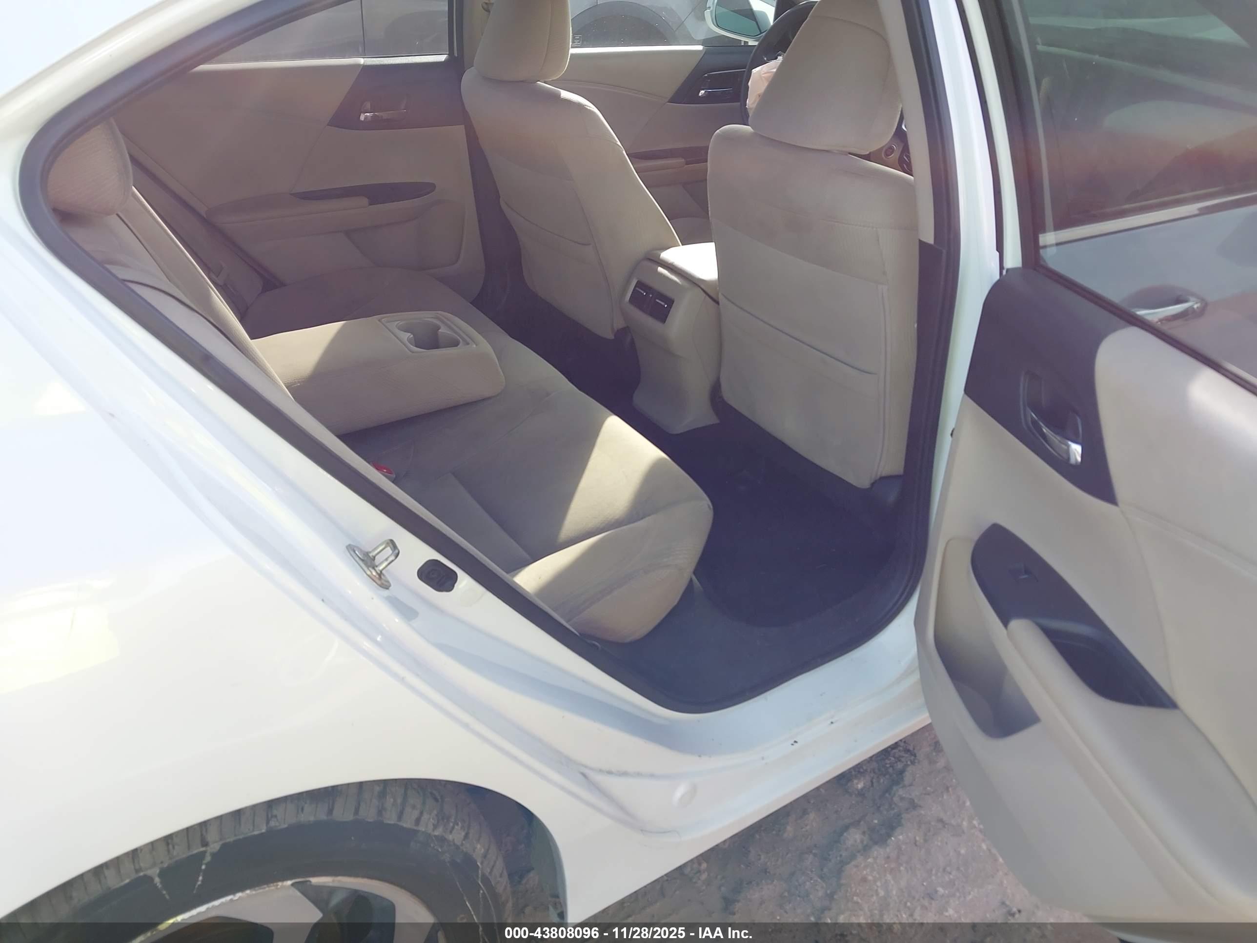 HONDA ACCORD image 8