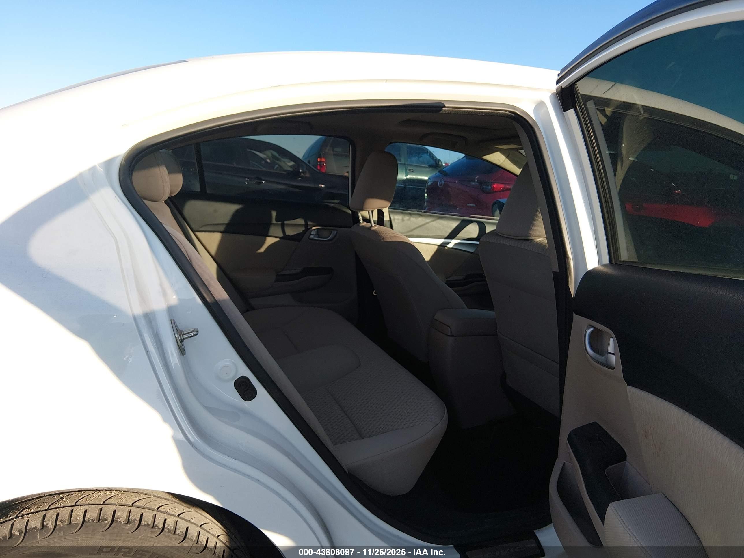 HONDA CIVIC image 8