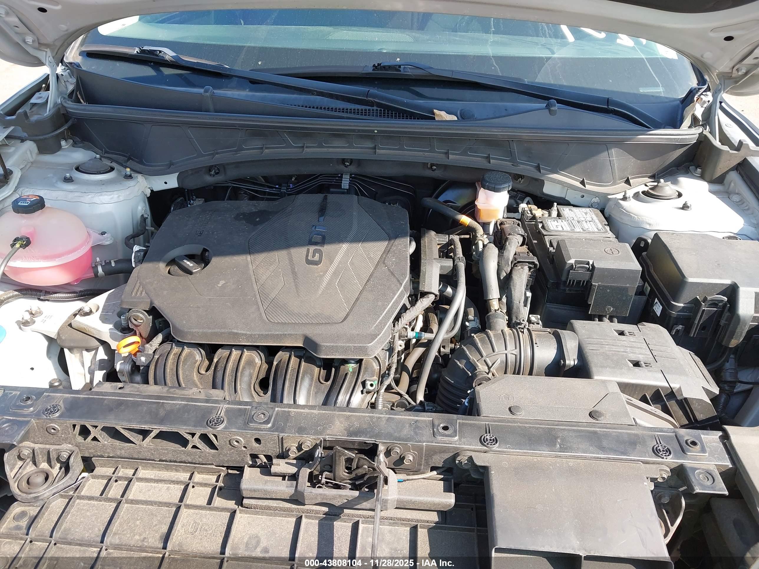 HYUNDAI TUCSON image 10