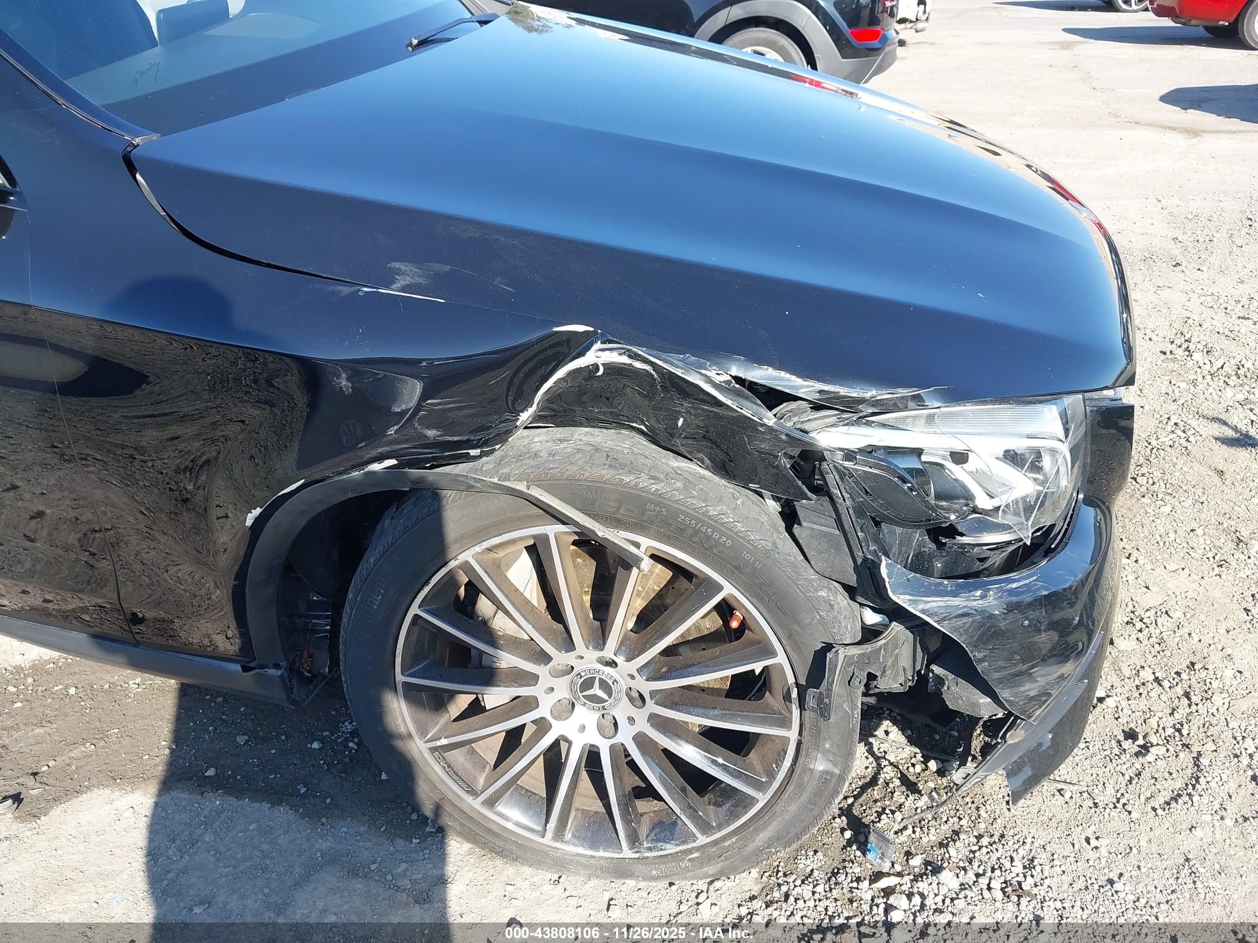 MERCEDES-BENZ GLC image 6