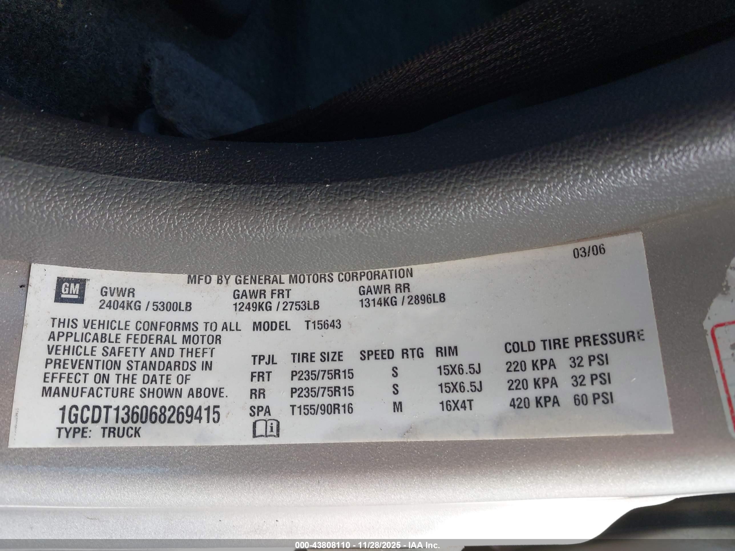 CHEVROLET COLORADO image 9