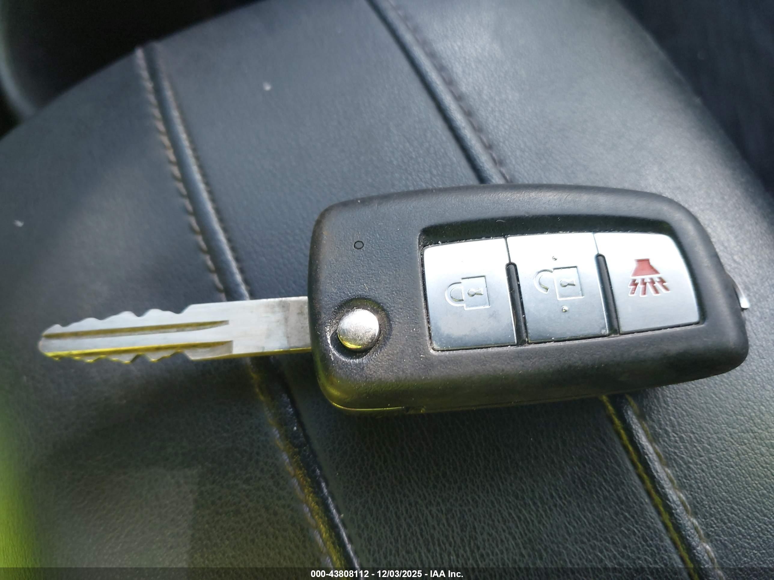 NISSAN ROGUE image 11