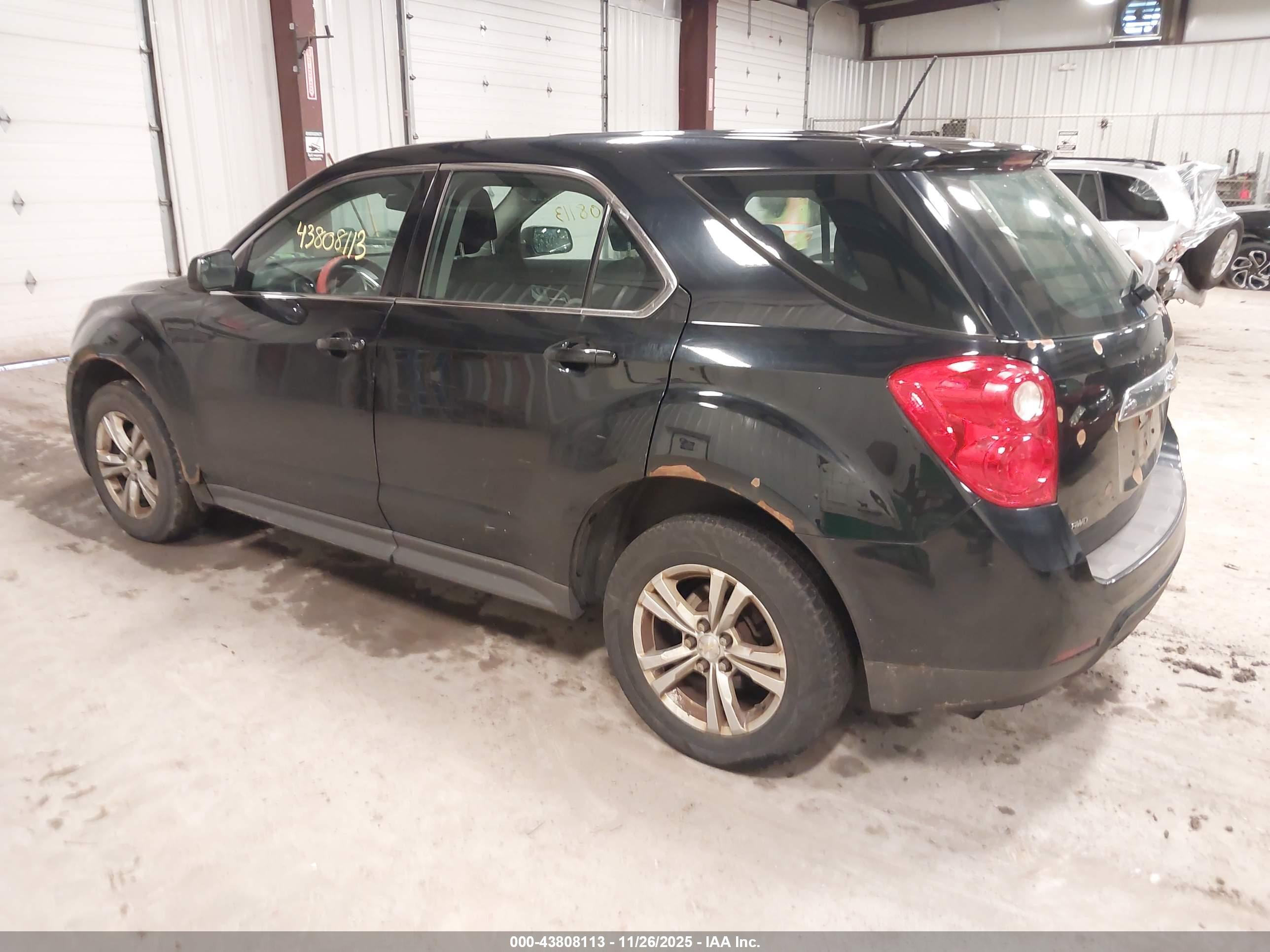 CHEVROLET EQUINOX image 3