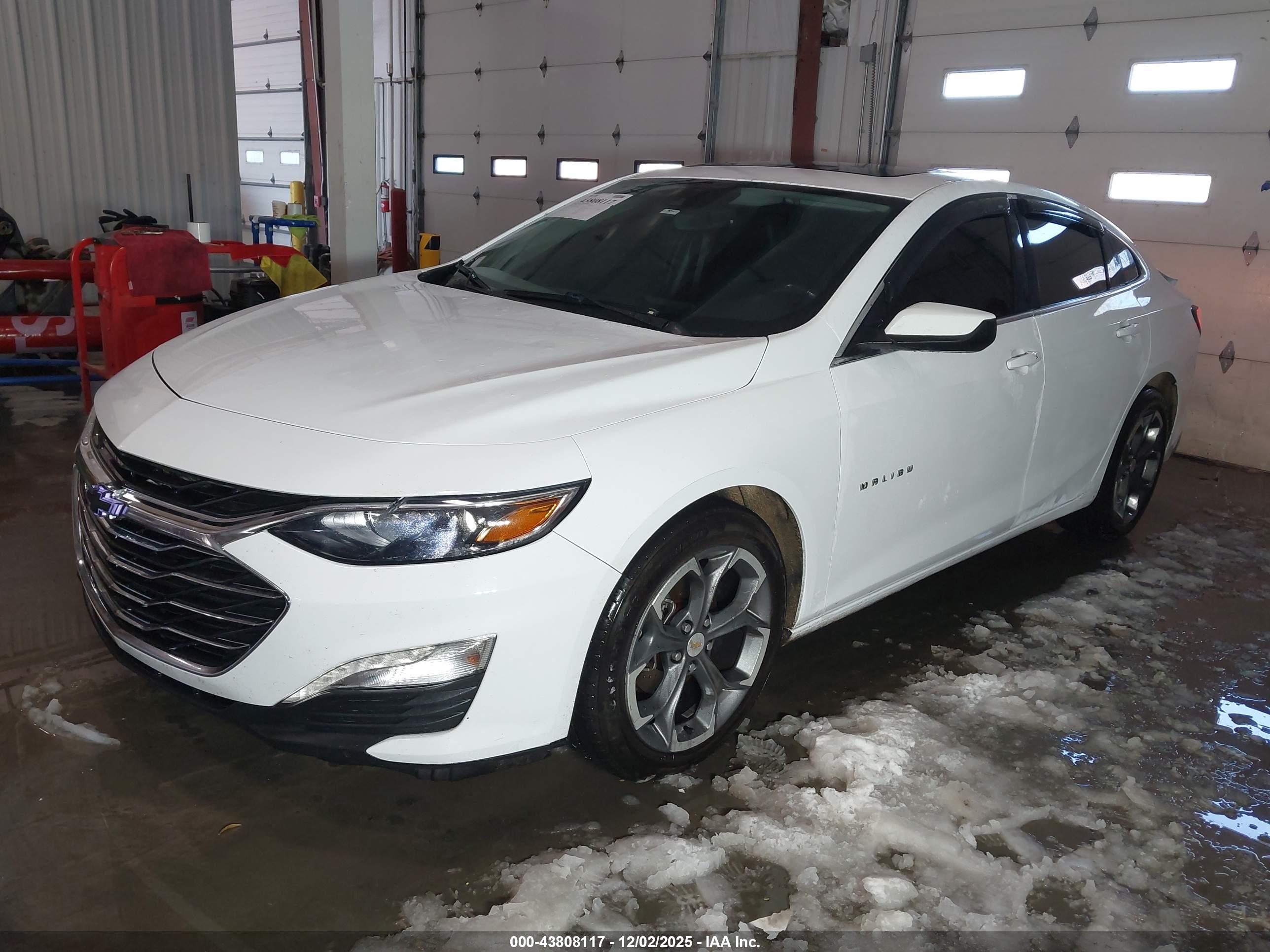 CHEVROLET MALIBU image 2
