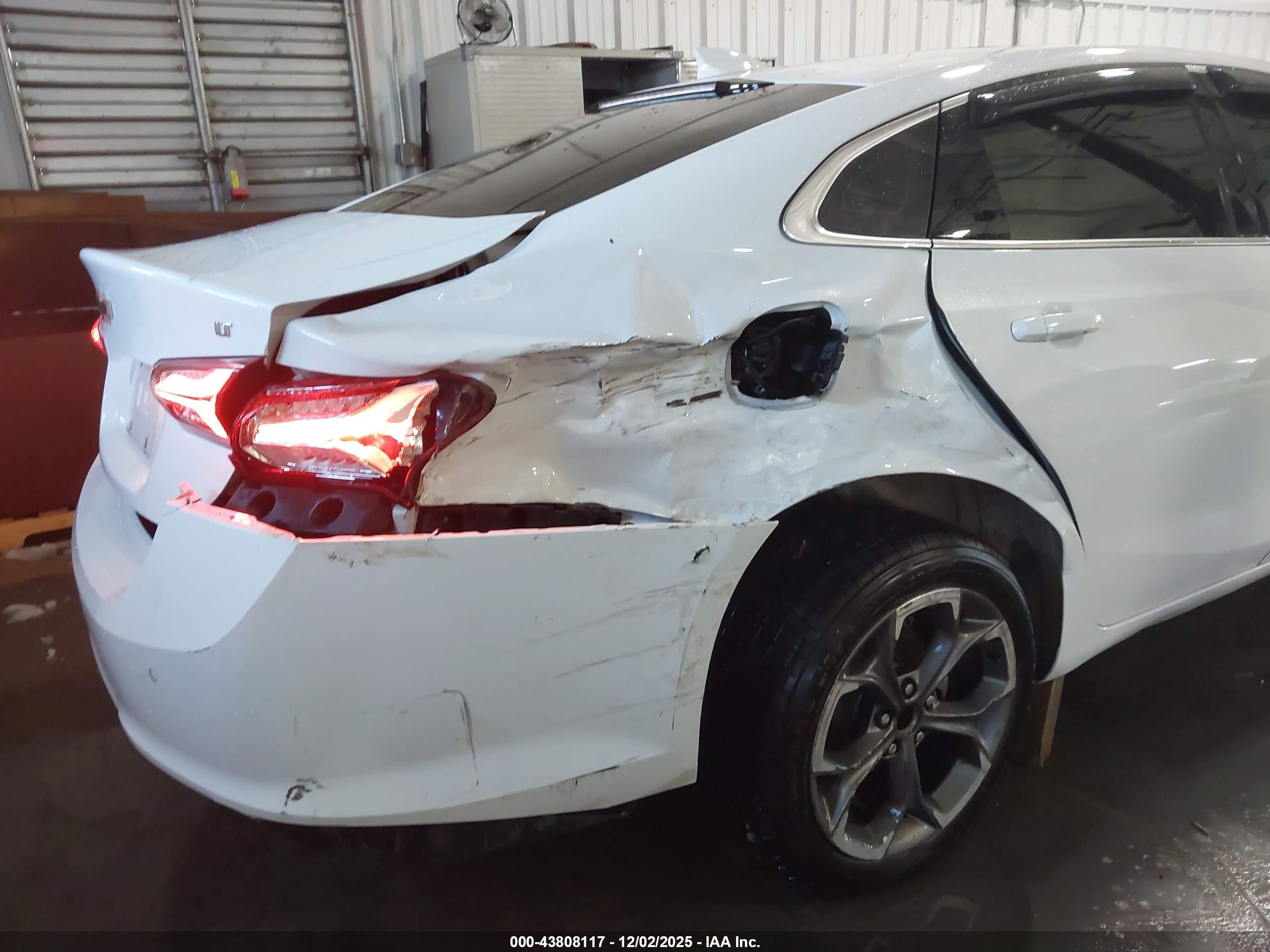 CHEVROLET MALIBU image 6