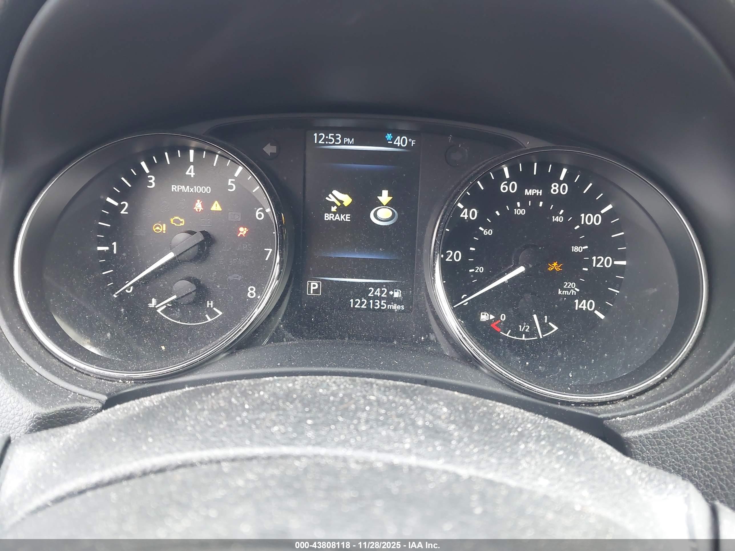 NISSAN ROGUE image 7