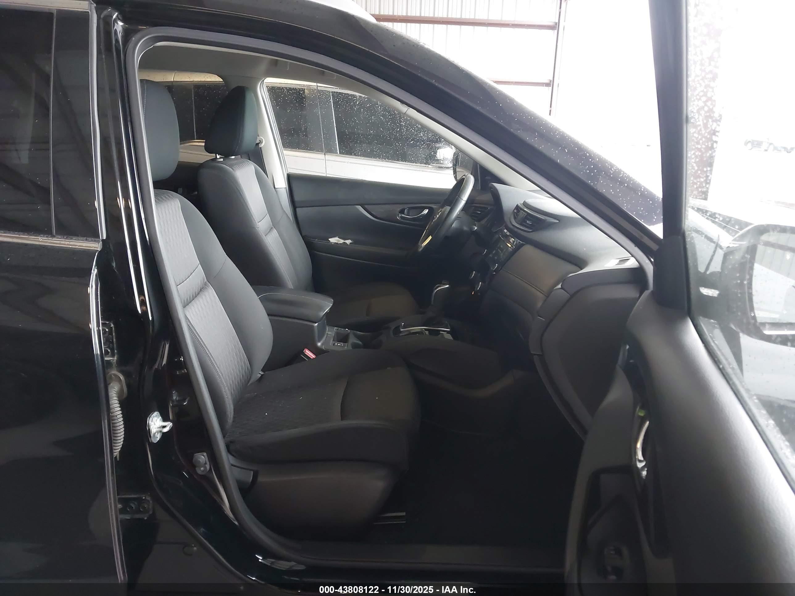 NISSAN ROGUE image 5