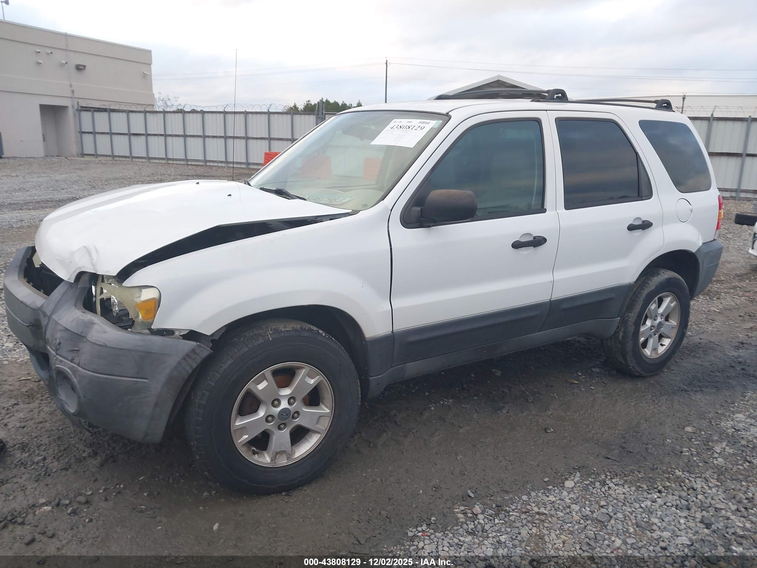 FORD ESCAPE image 6