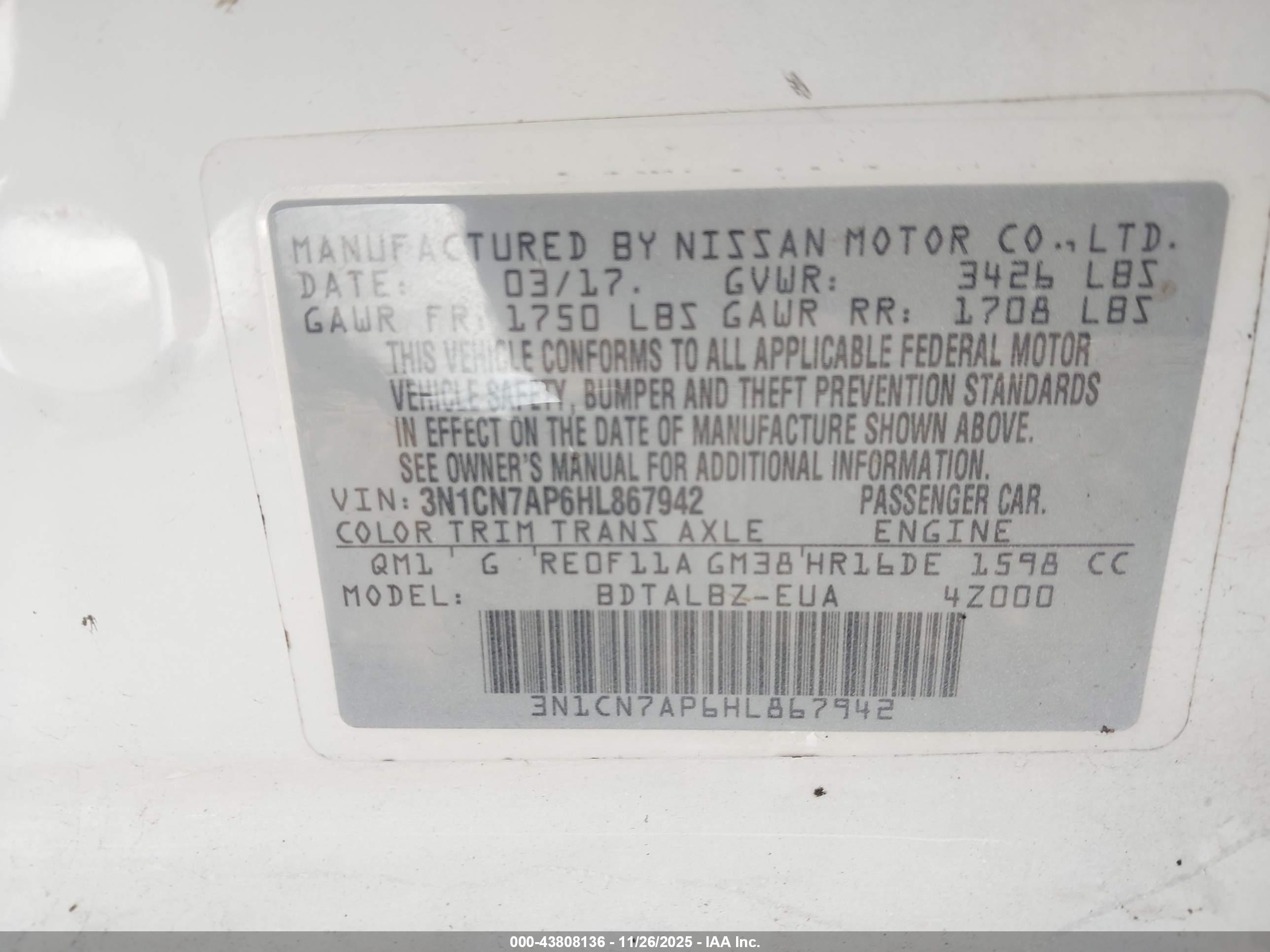 NISSAN VERSA image 9