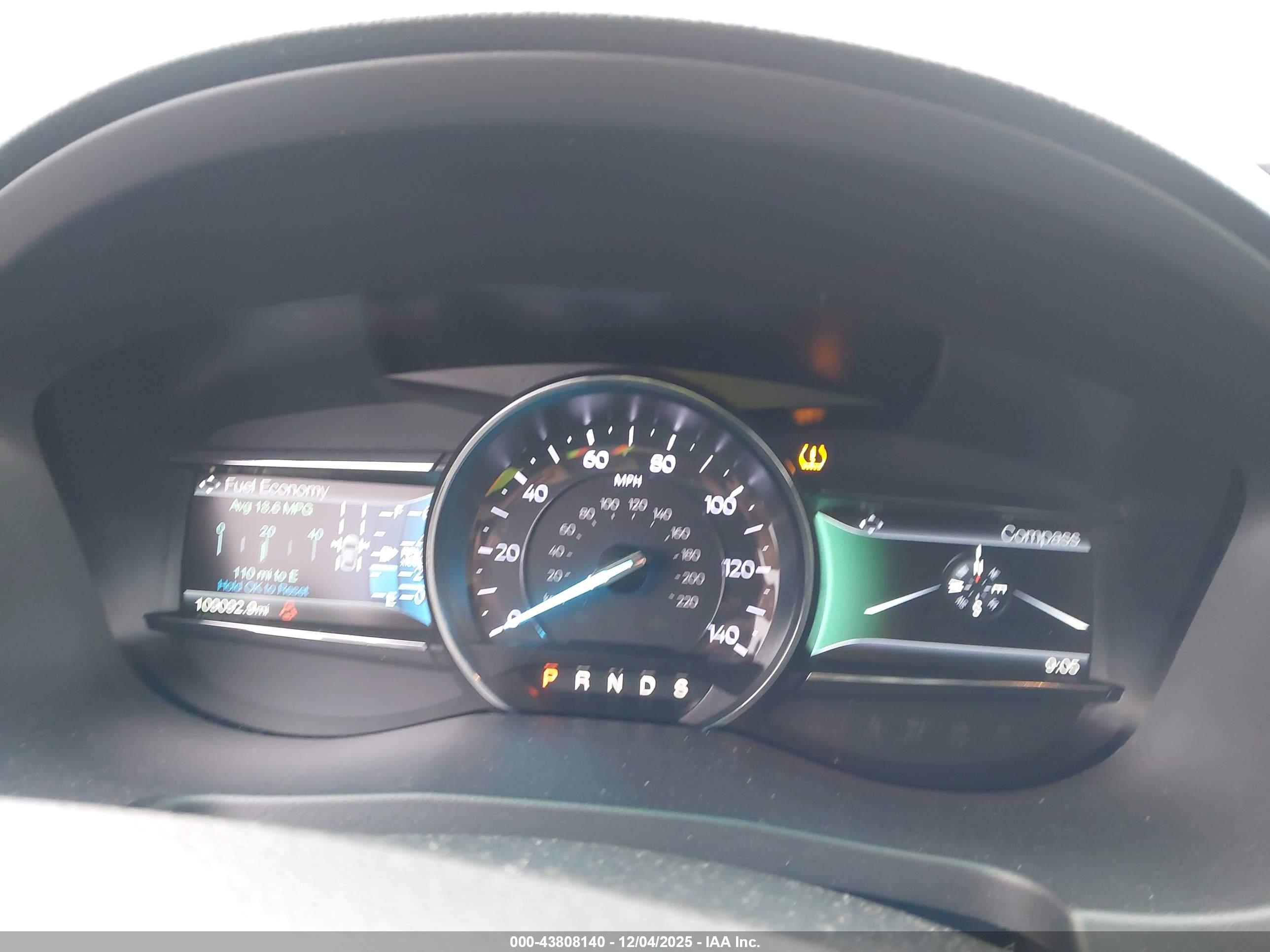 FORD EXPLORER image 7