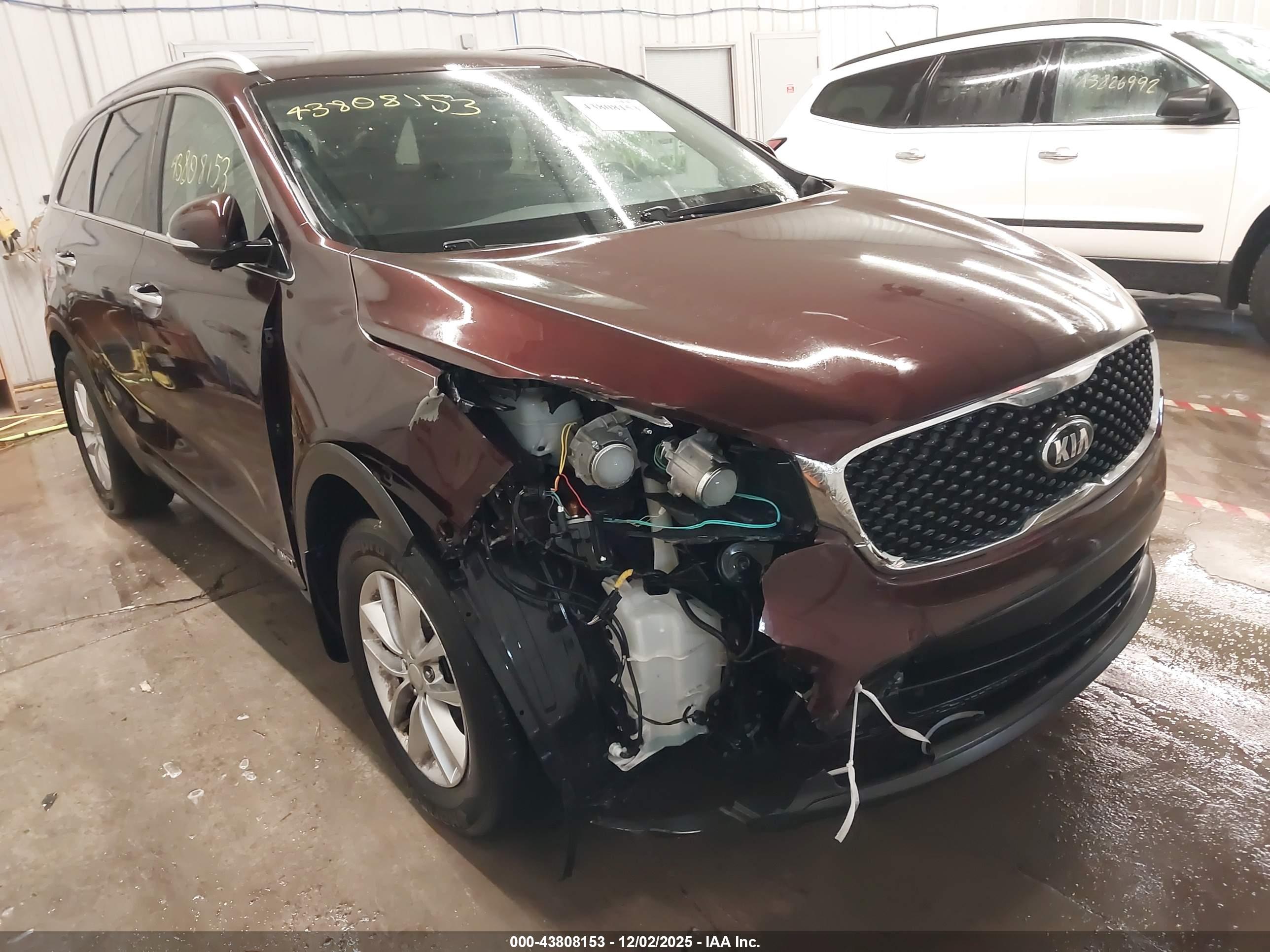 KIA SORENTO image 6