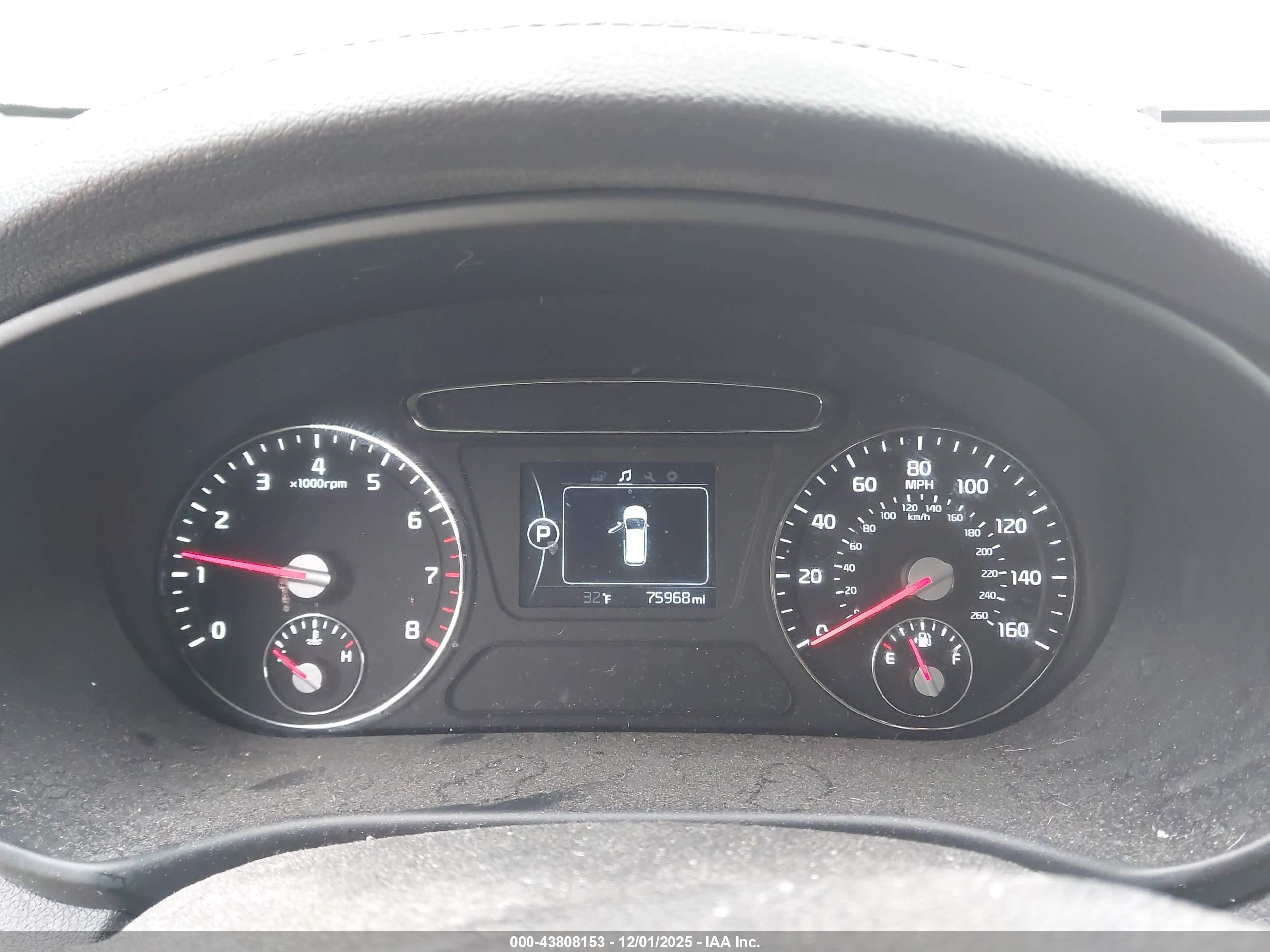 KIA SORENTO image 7