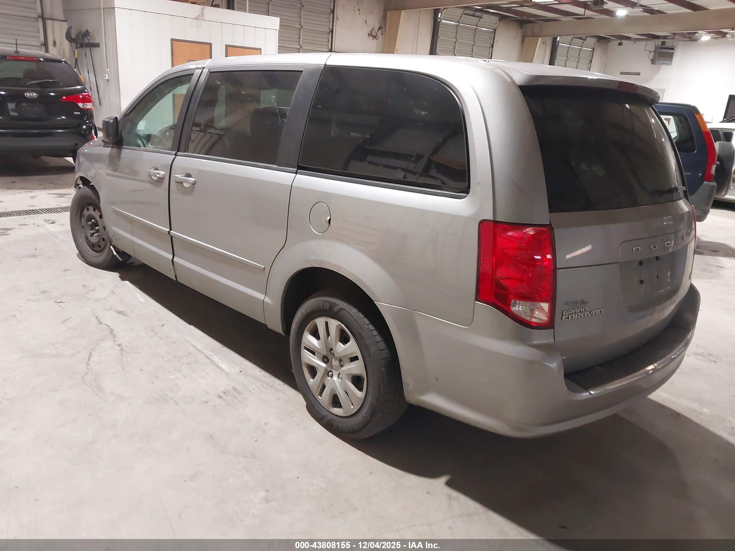 DODGE GRAND image 3