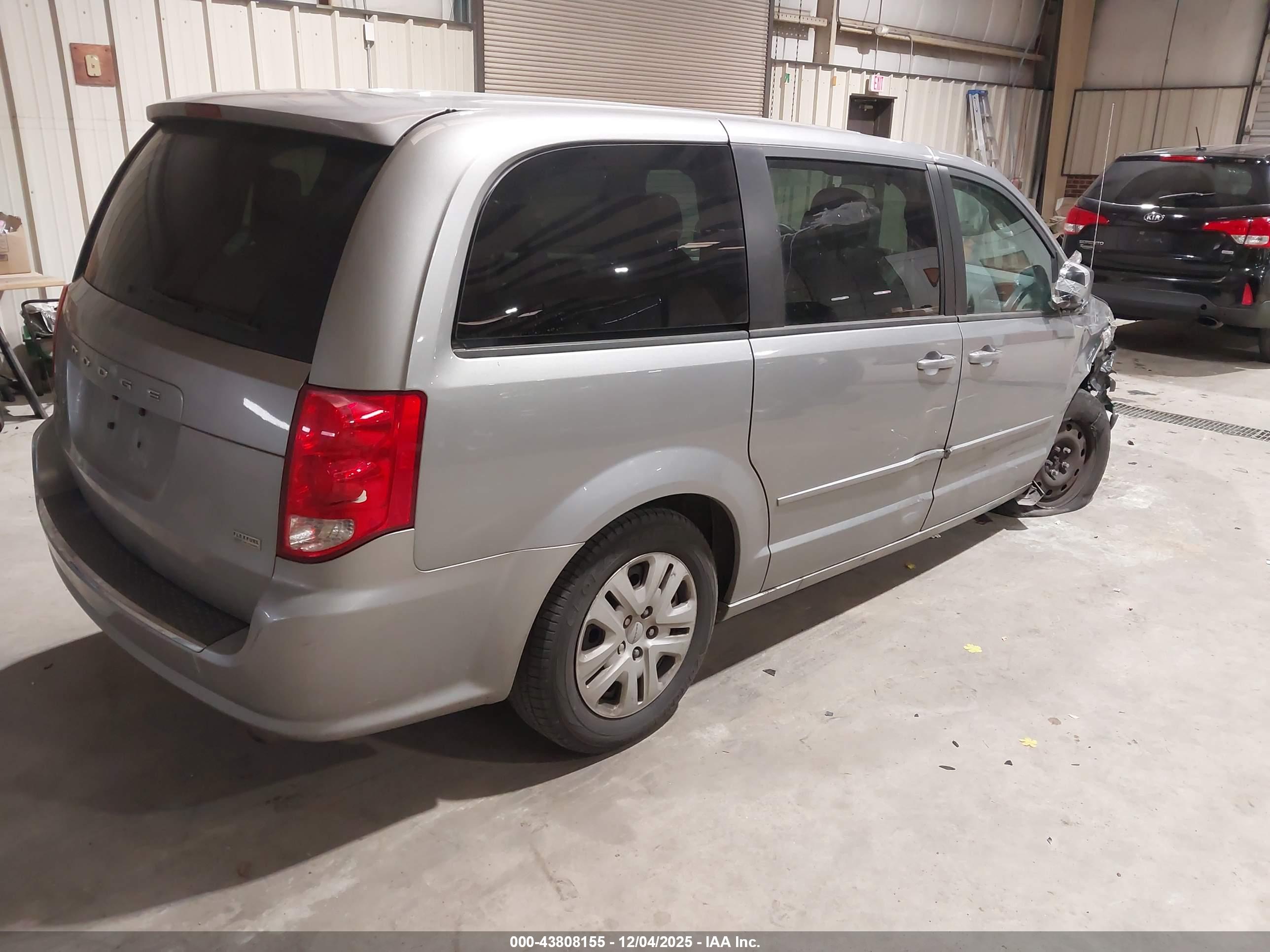 DODGE GRAND image 4
