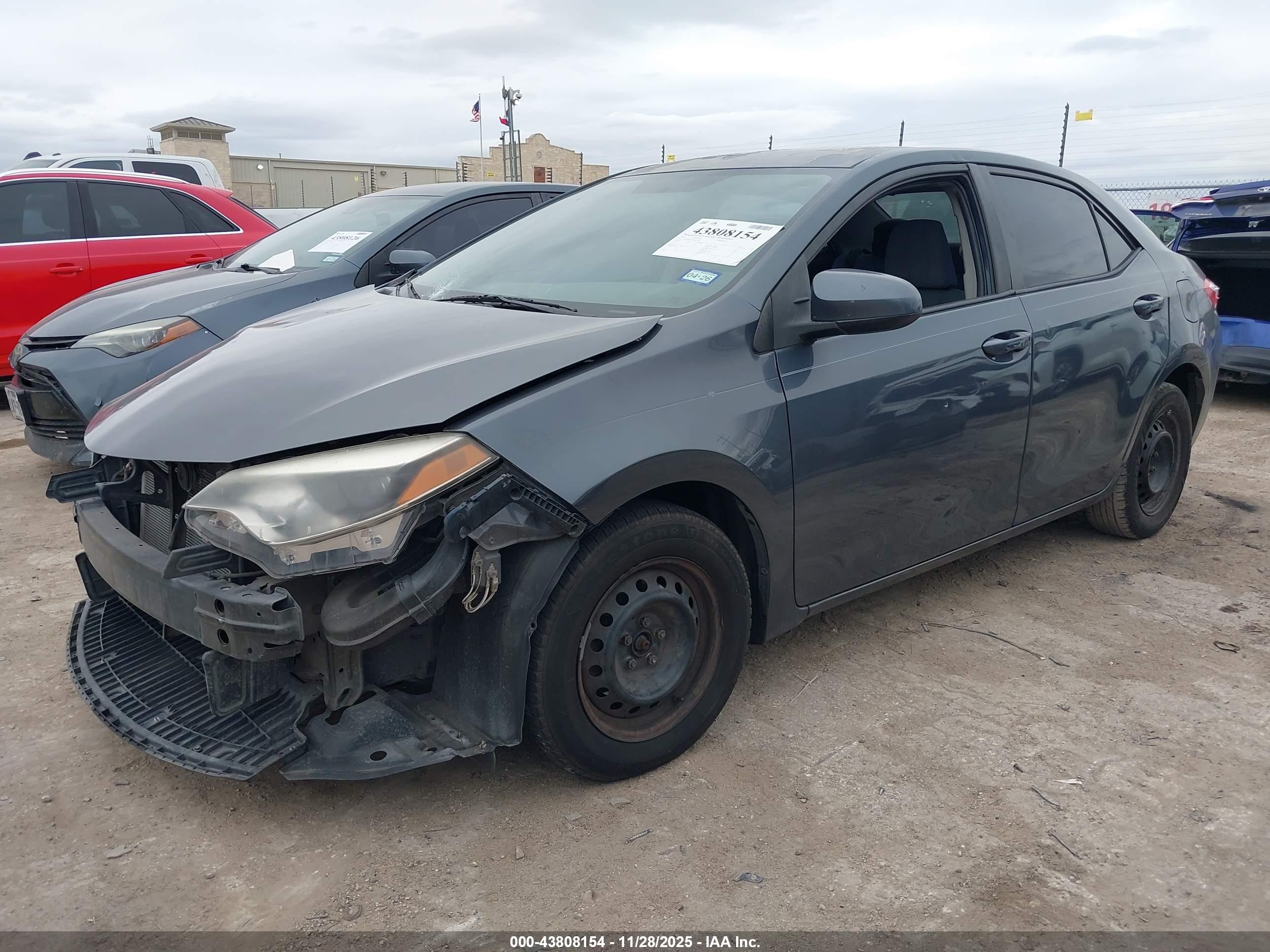 TOYOTA COROLLA image 2
