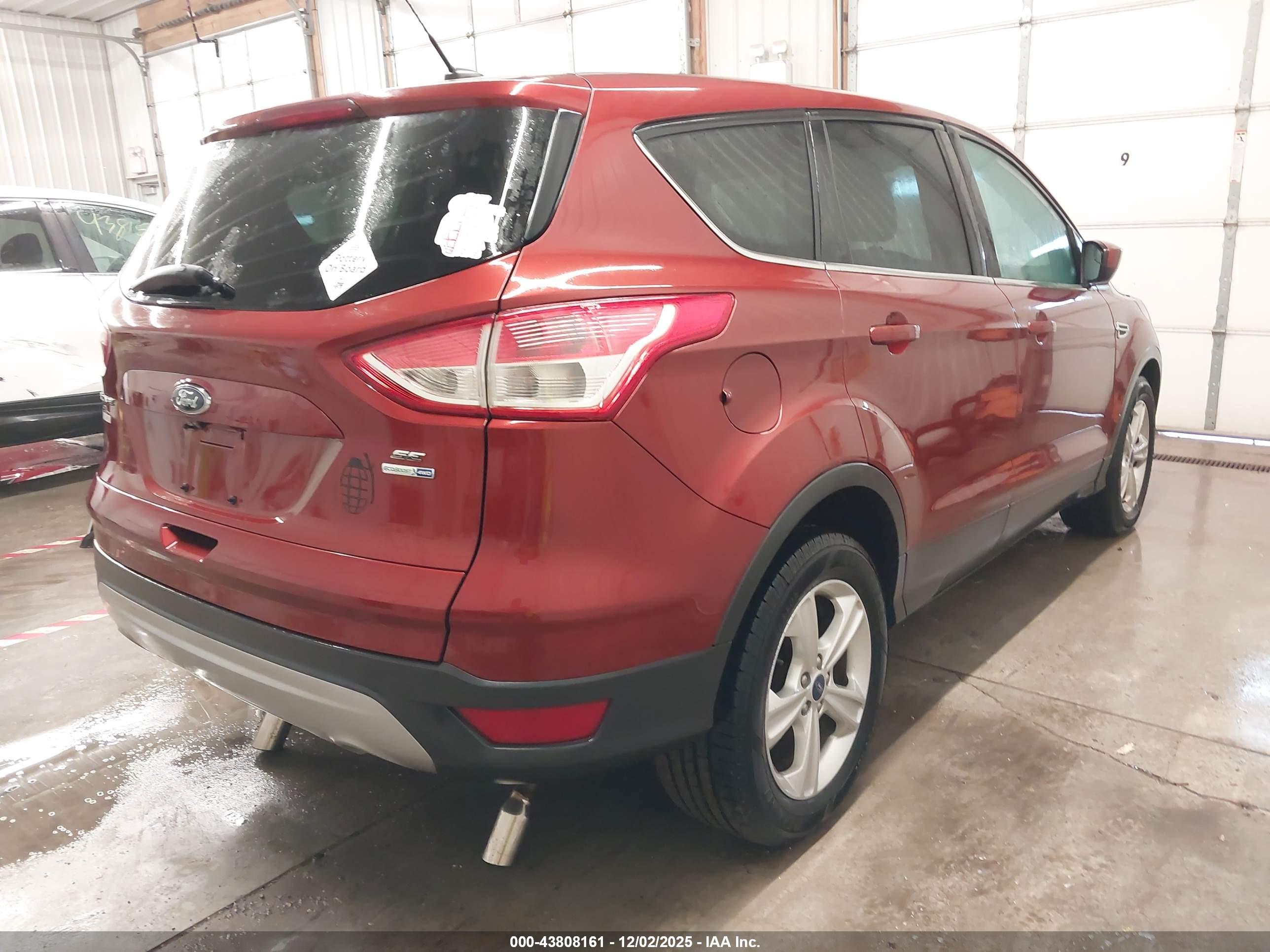 FORD ESCAPE image 4