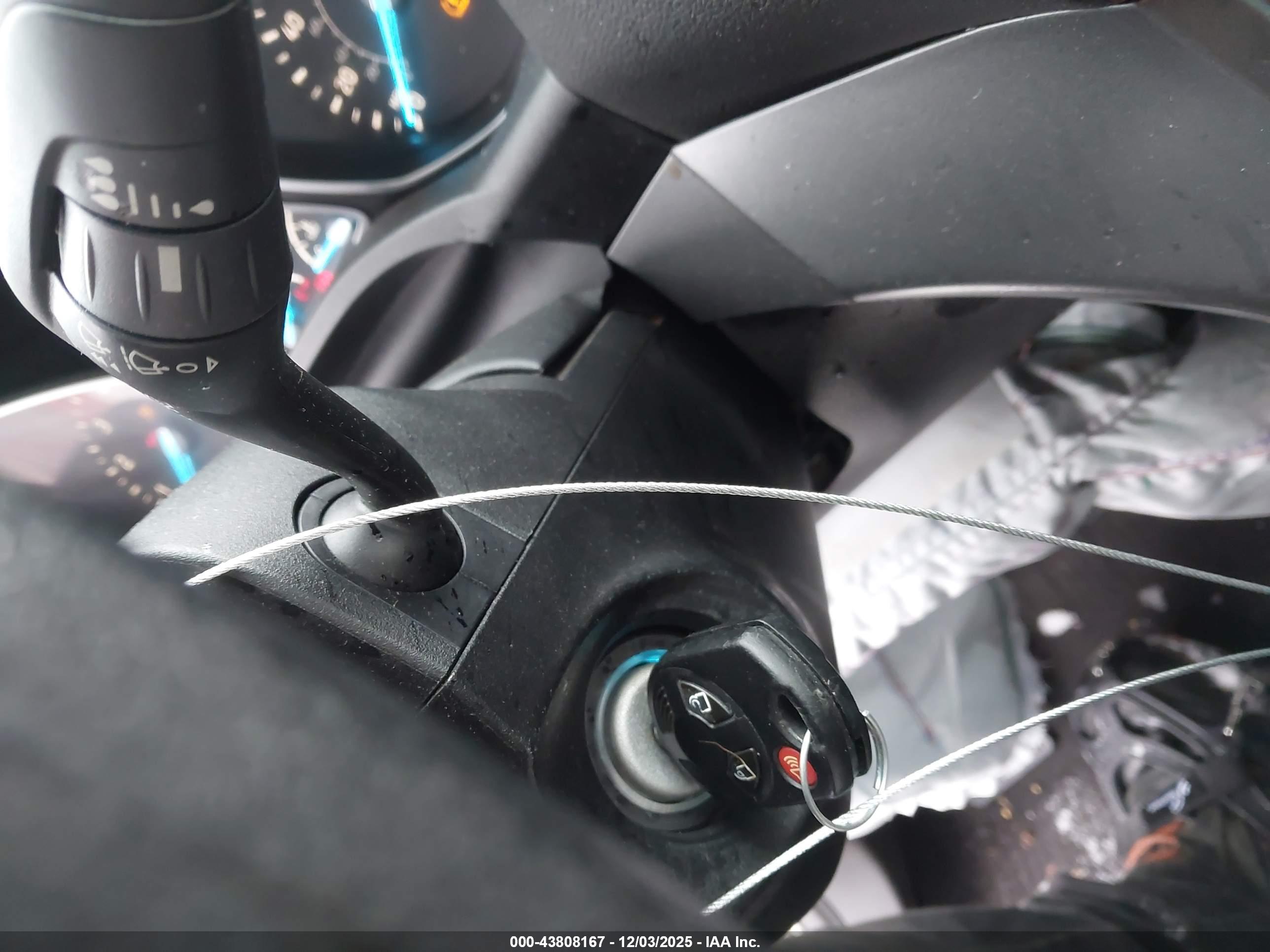 FORD ESCAPE image 11