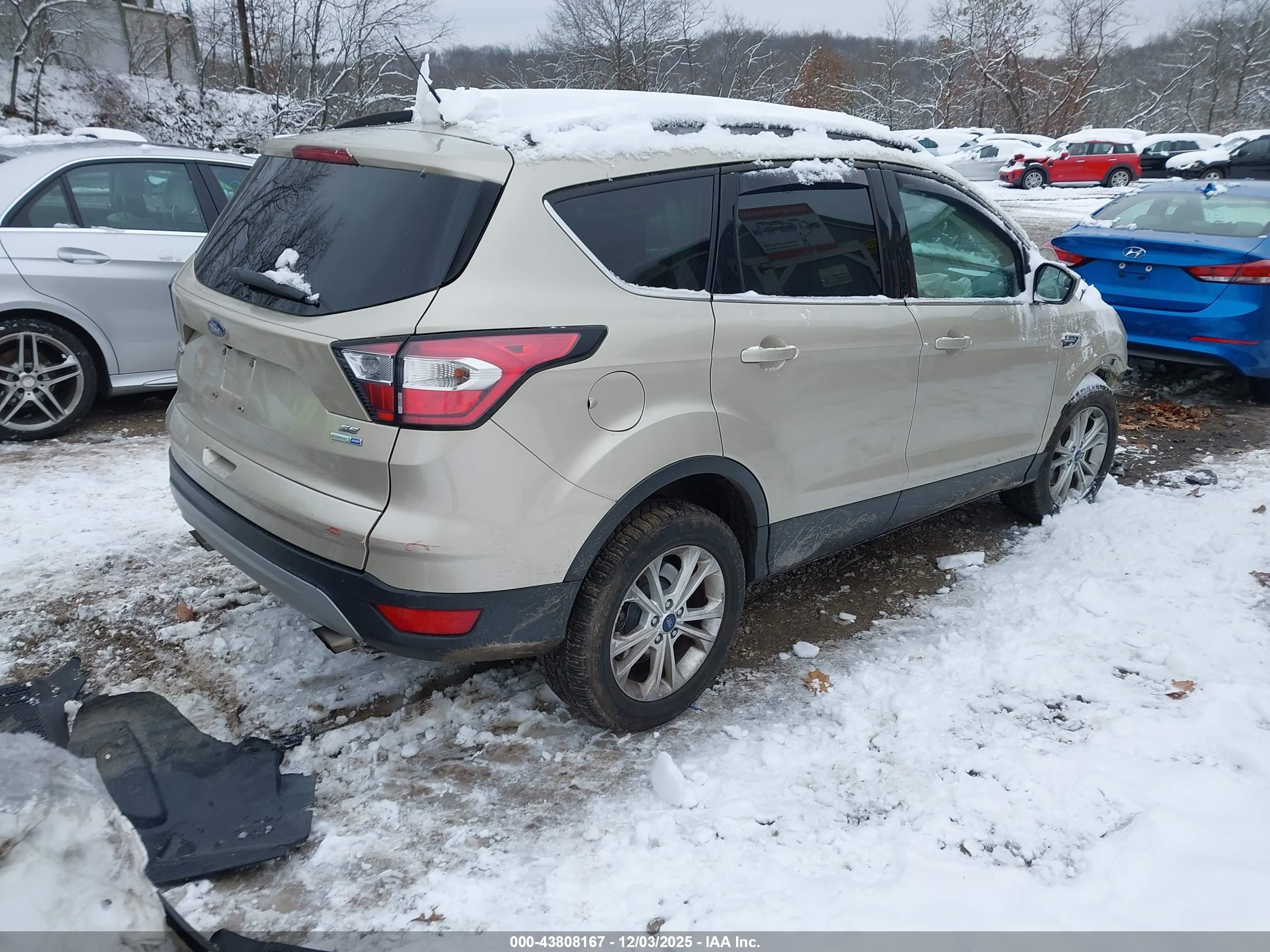 FORD ESCAPE image 4