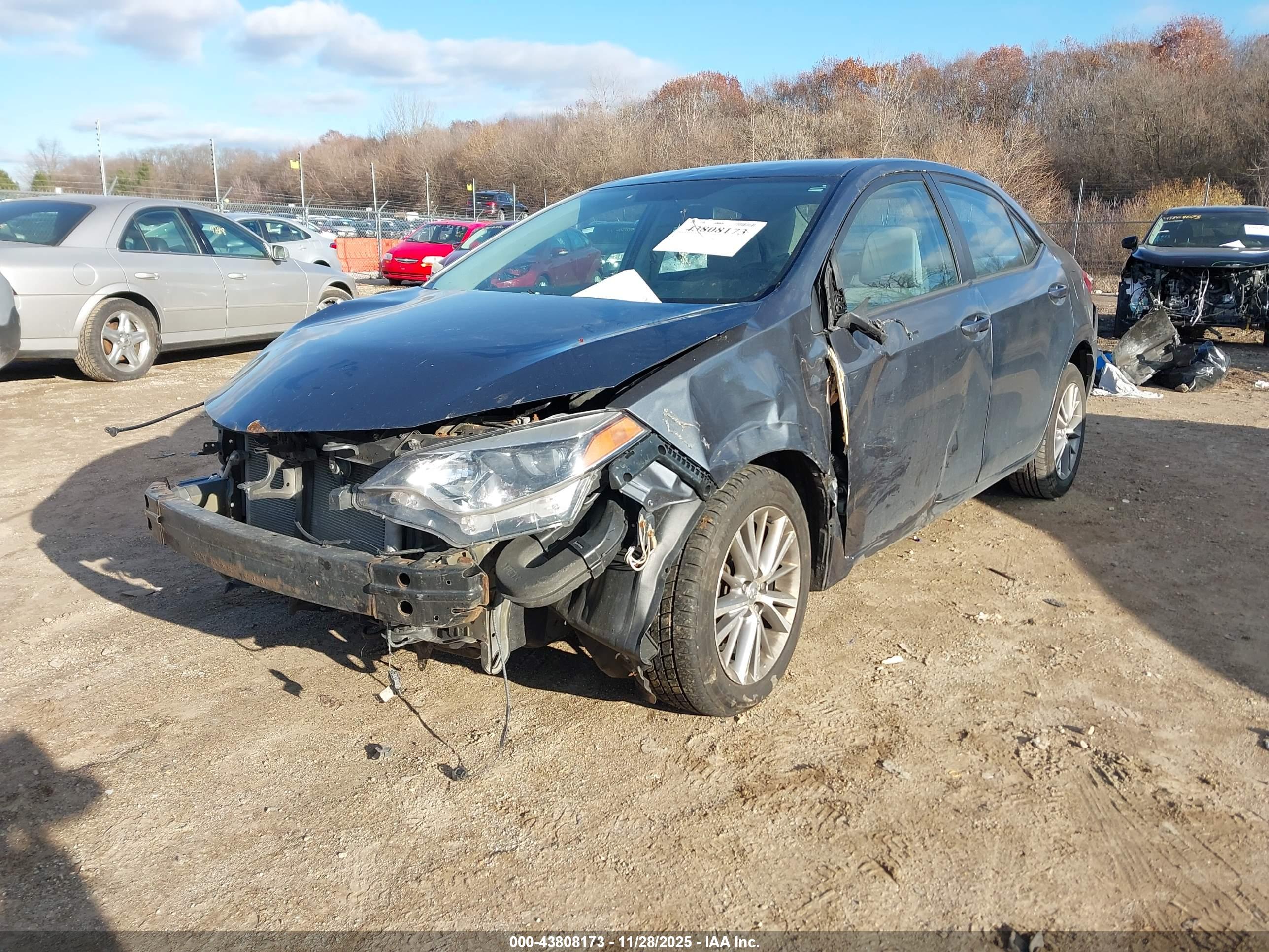 TOYOTA COROLLA image 2