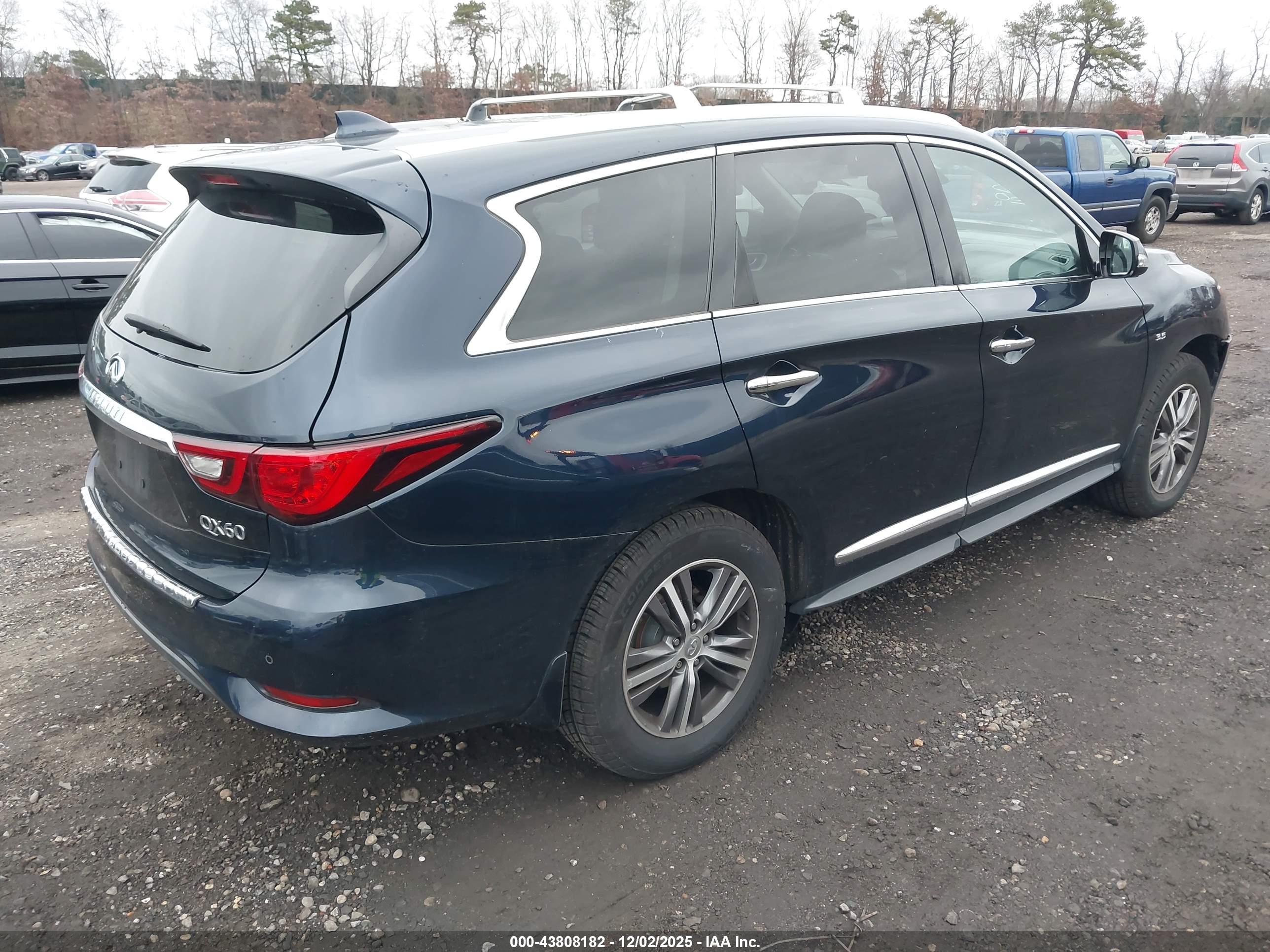 INFINITI QX60 image 4