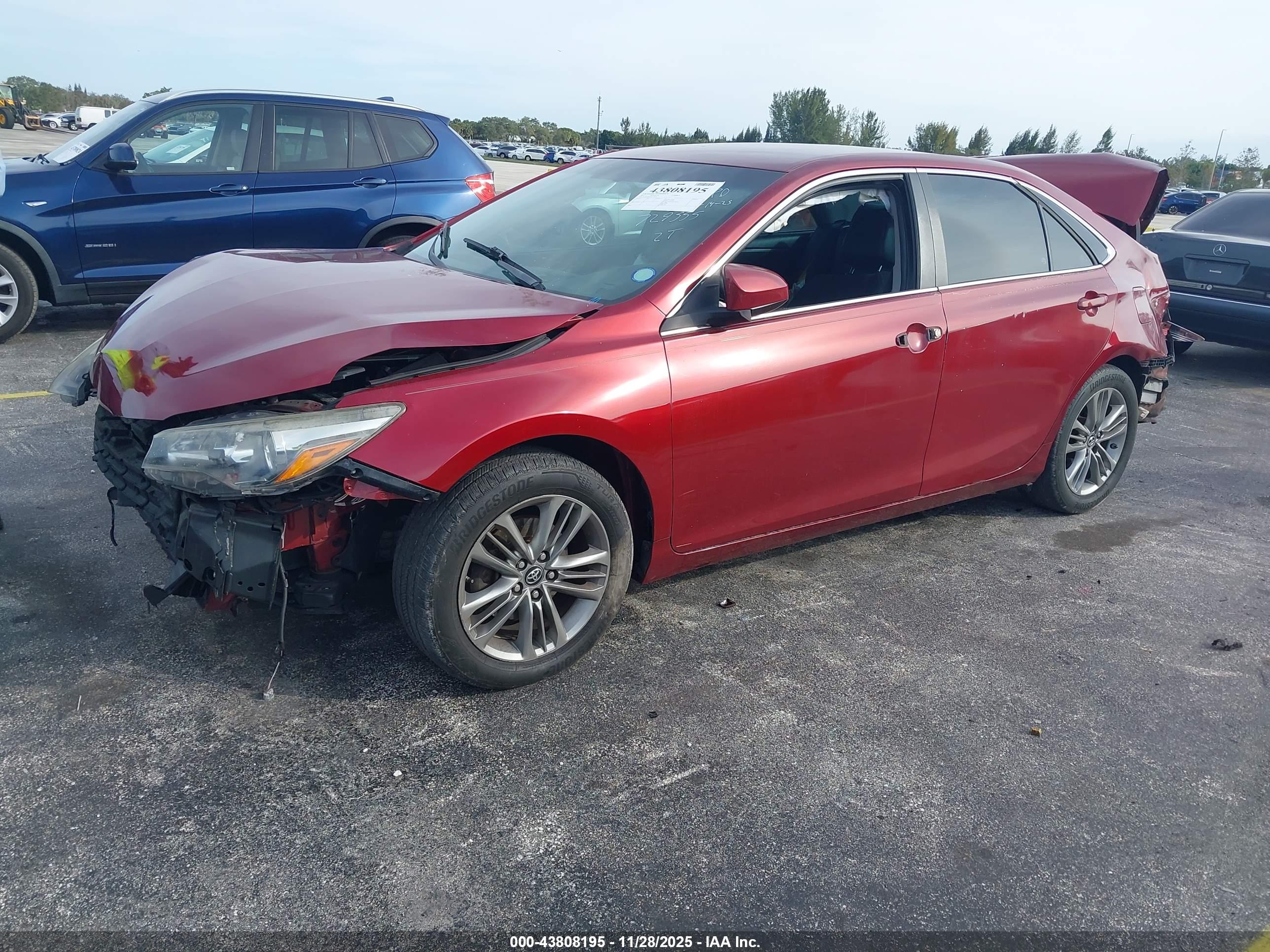 TOYOTA CAMRY image 2