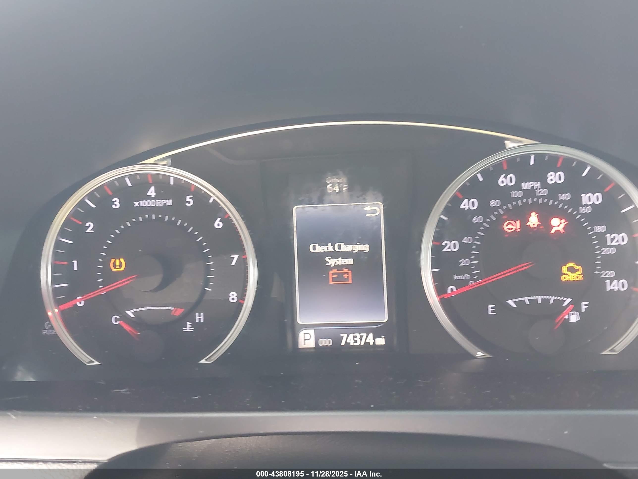 TOYOTA CAMRY image 7