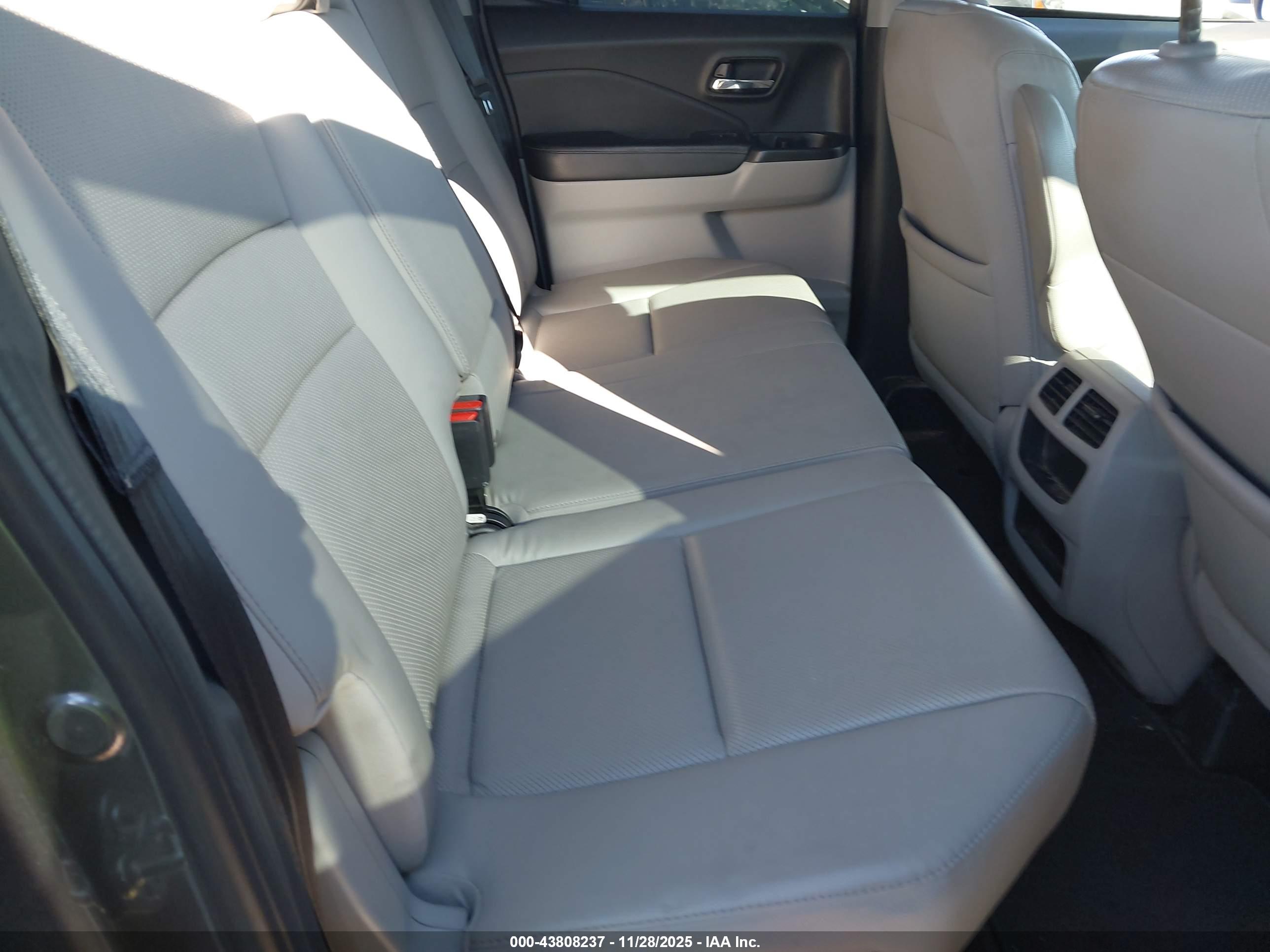 HONDA RIDGELINE image 8