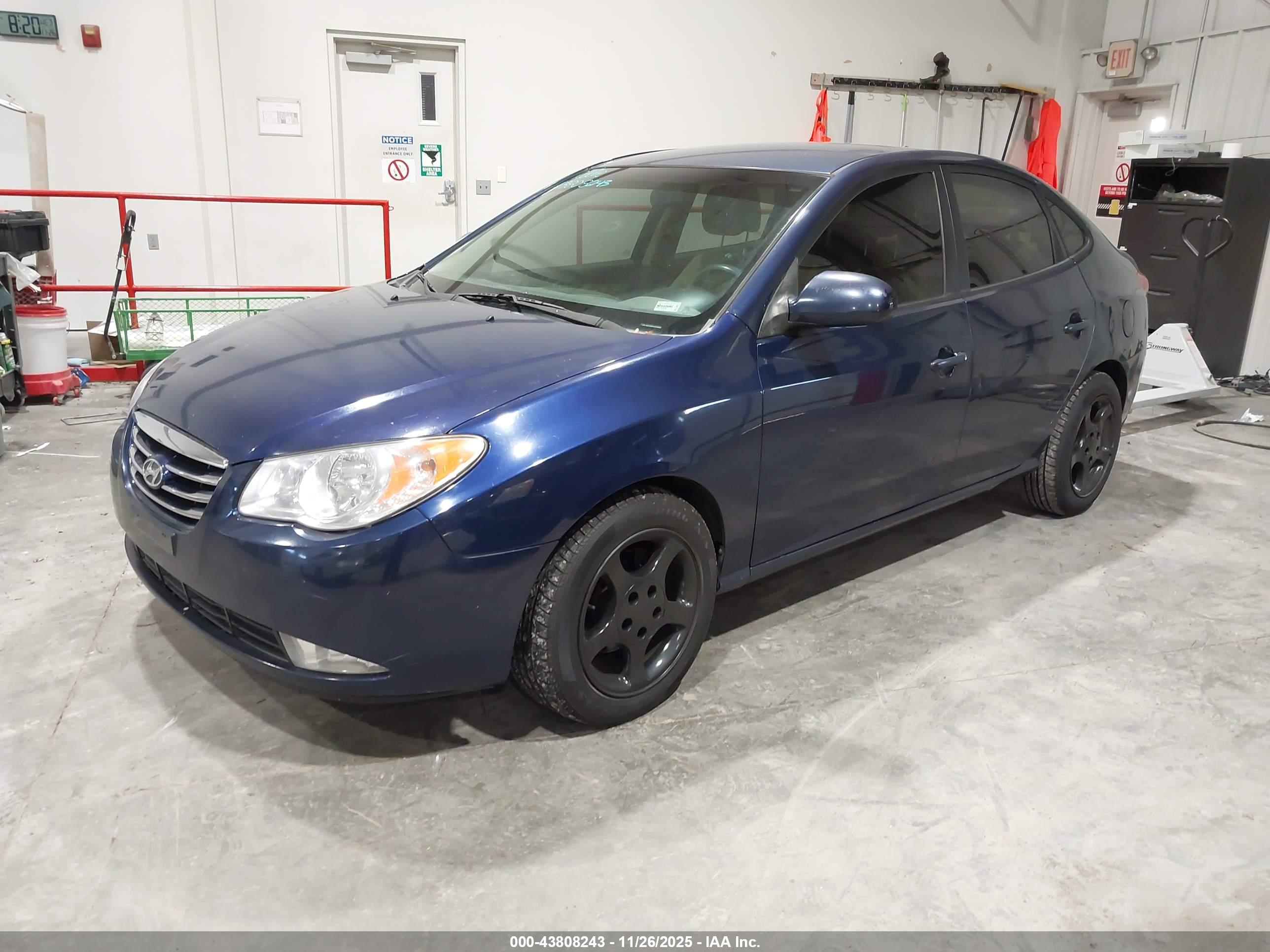 HYUNDAI ELANTRA image 2