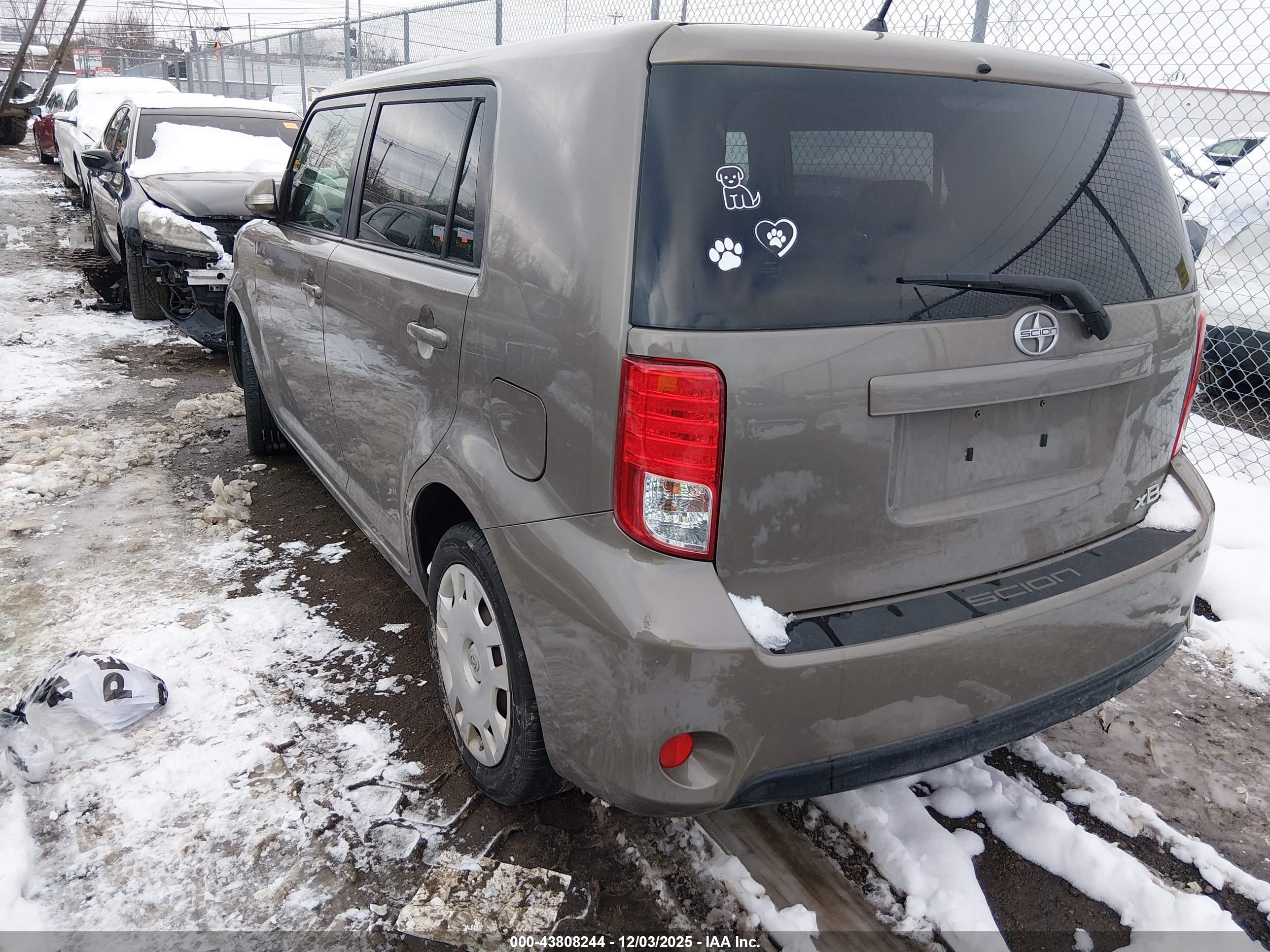 SCION XB image 3