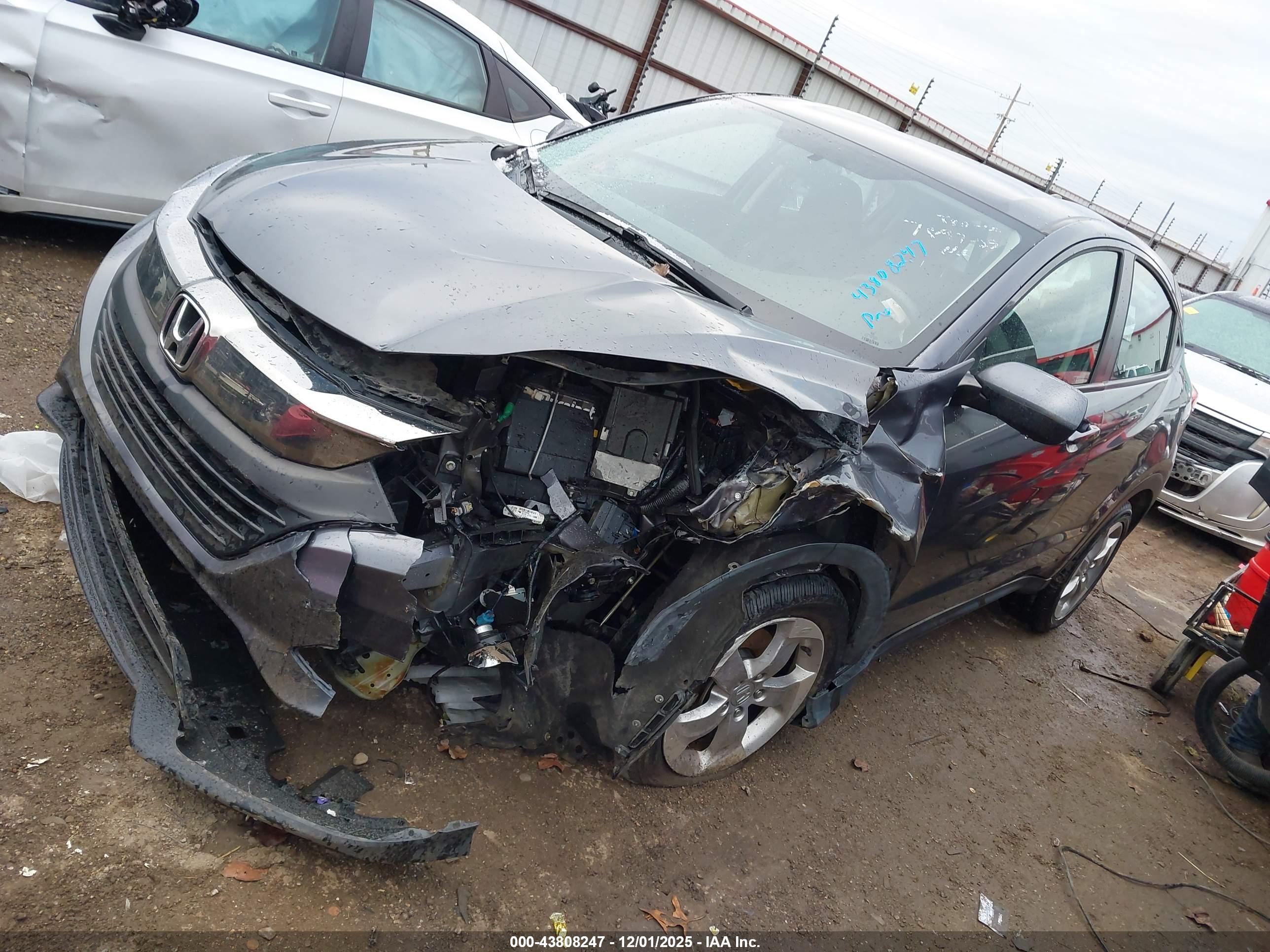 HONDA HR-V image 2