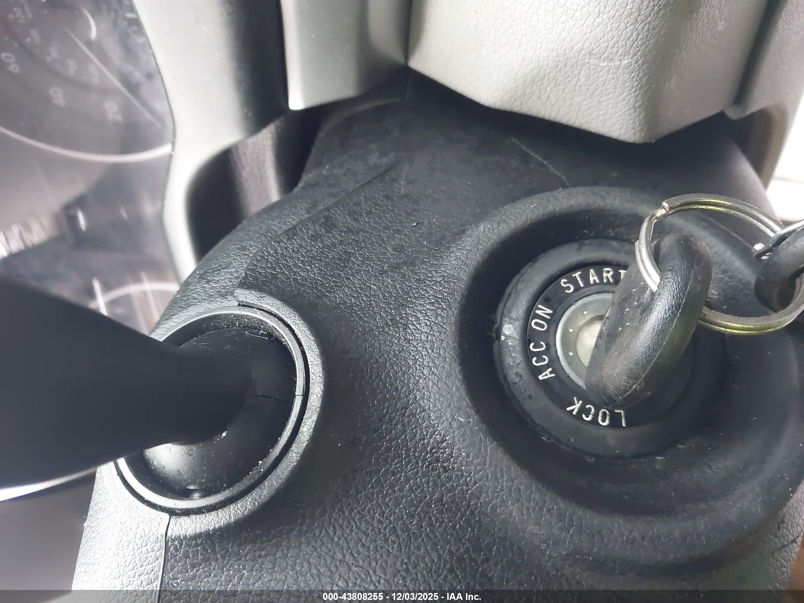 HYUNDAI ELANTRA image 11