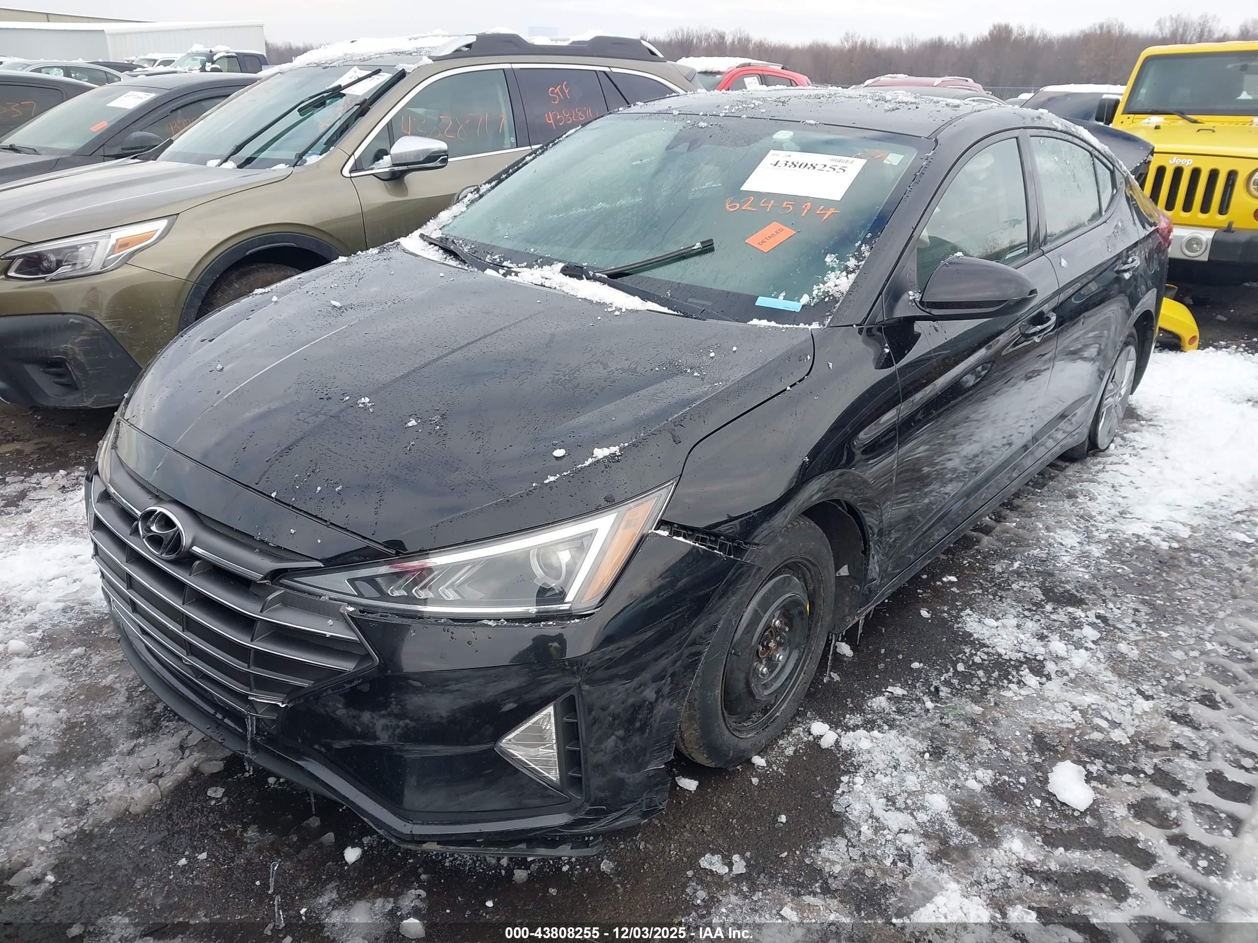 HYUNDAI ELANTRA image 2