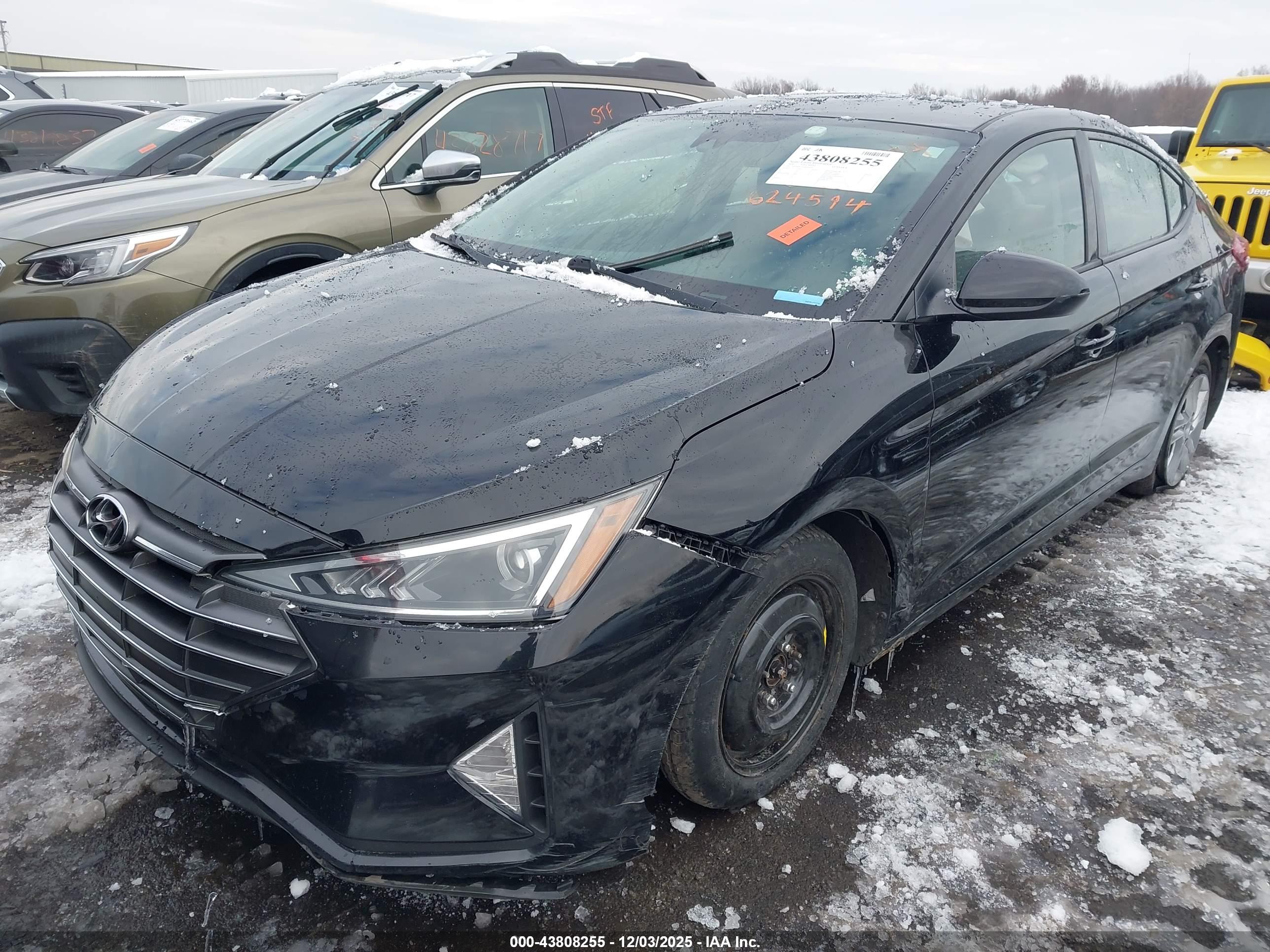HYUNDAI ELANTRA image 6