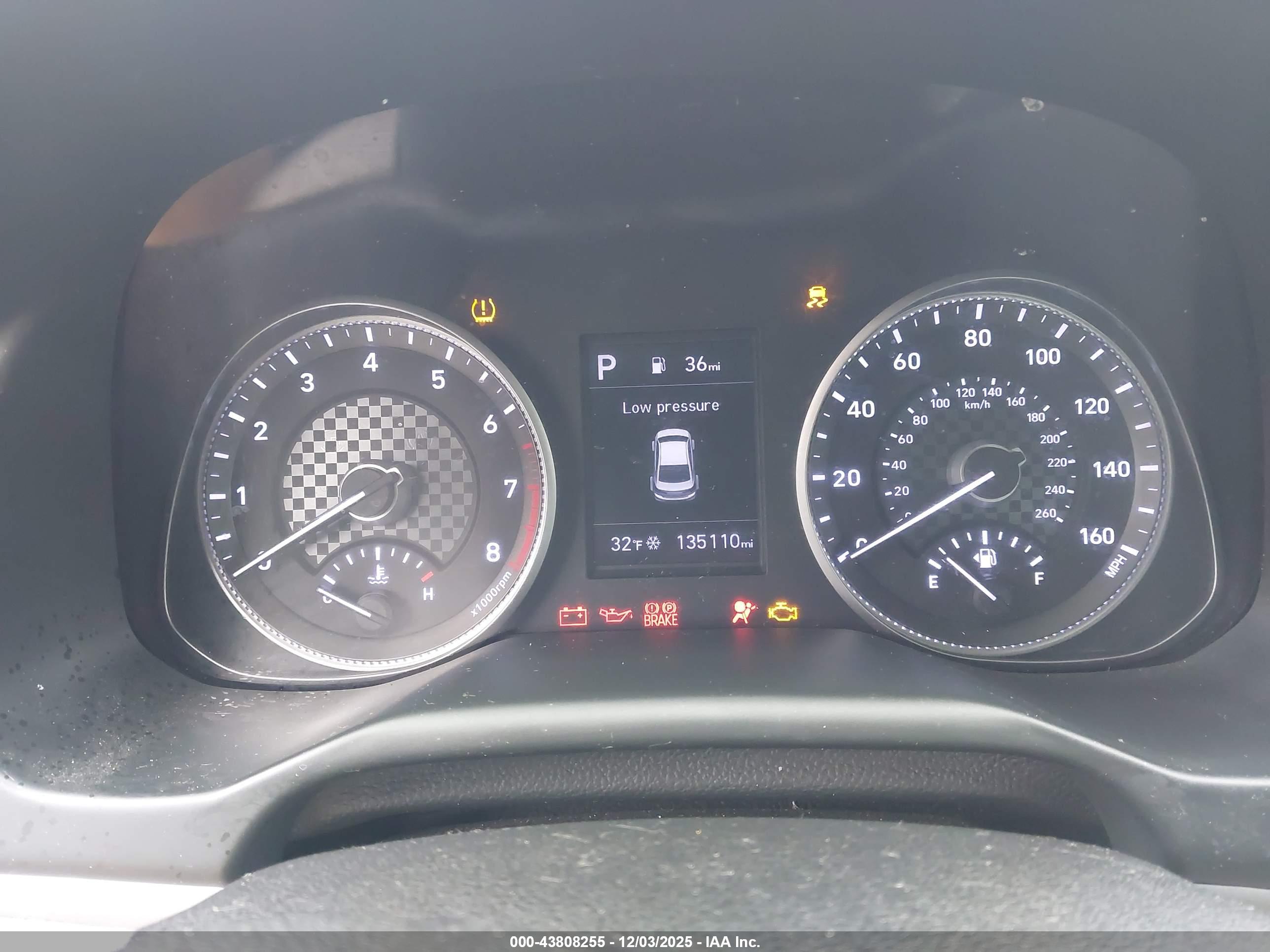 HYUNDAI ELANTRA image 7