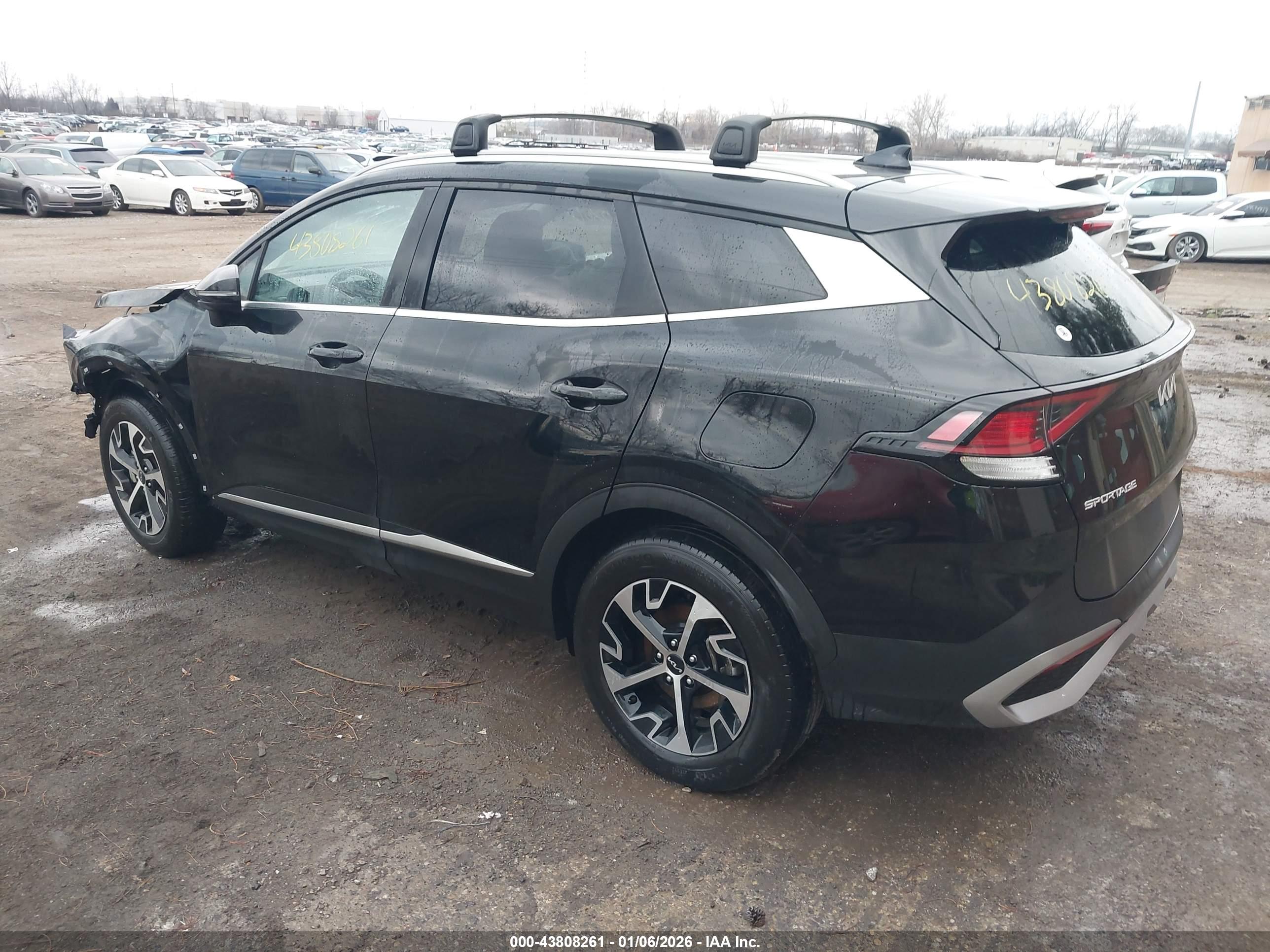 KIA SPORTAGE image 3